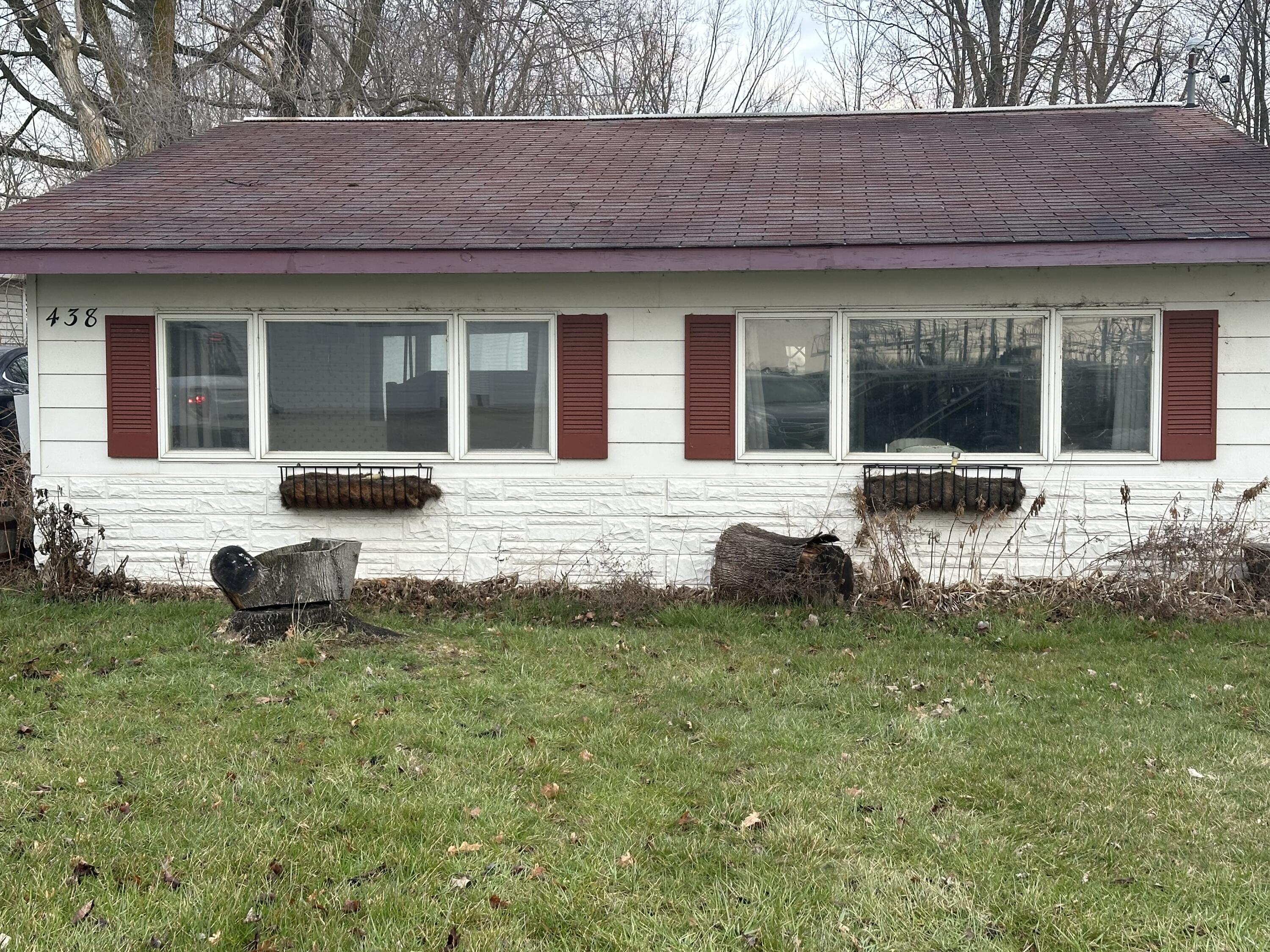 438 N Shore Drive Property Photo