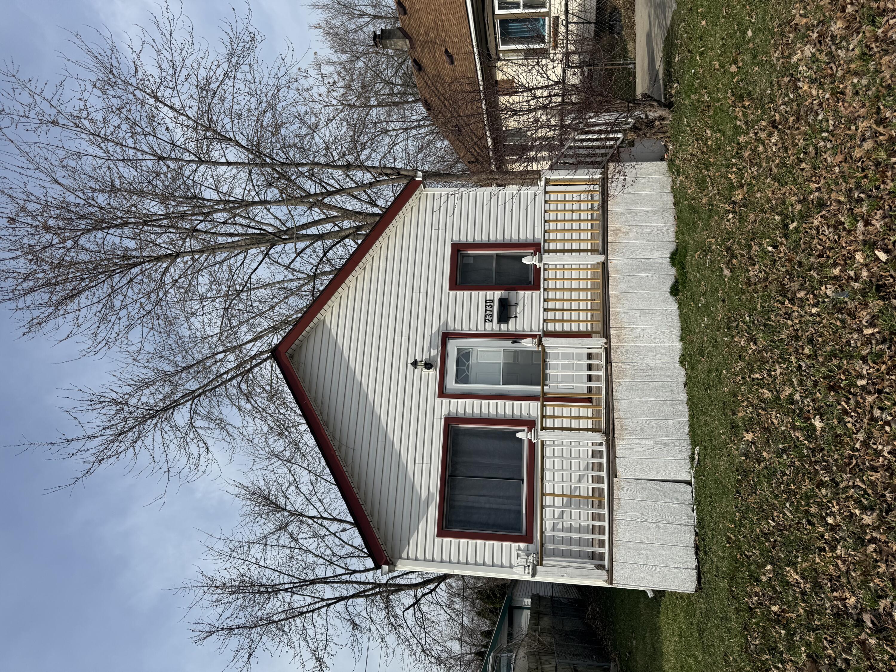 23730 Brest Property Photo