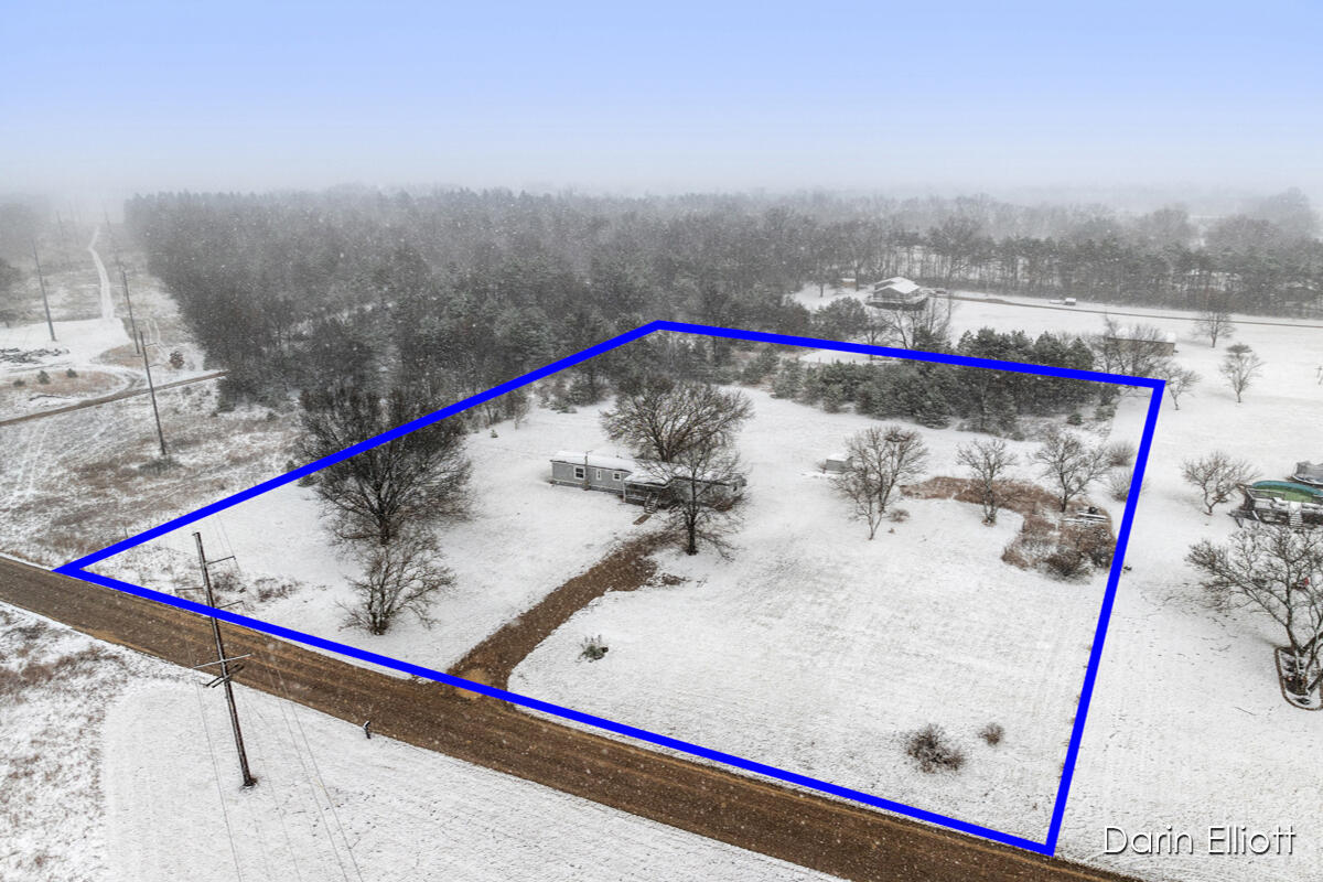 4925 Wheeler Road Property Photo