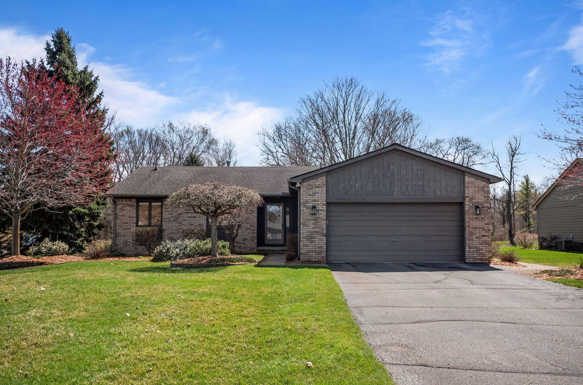 New Hudson Real Estate Listings Main Image
