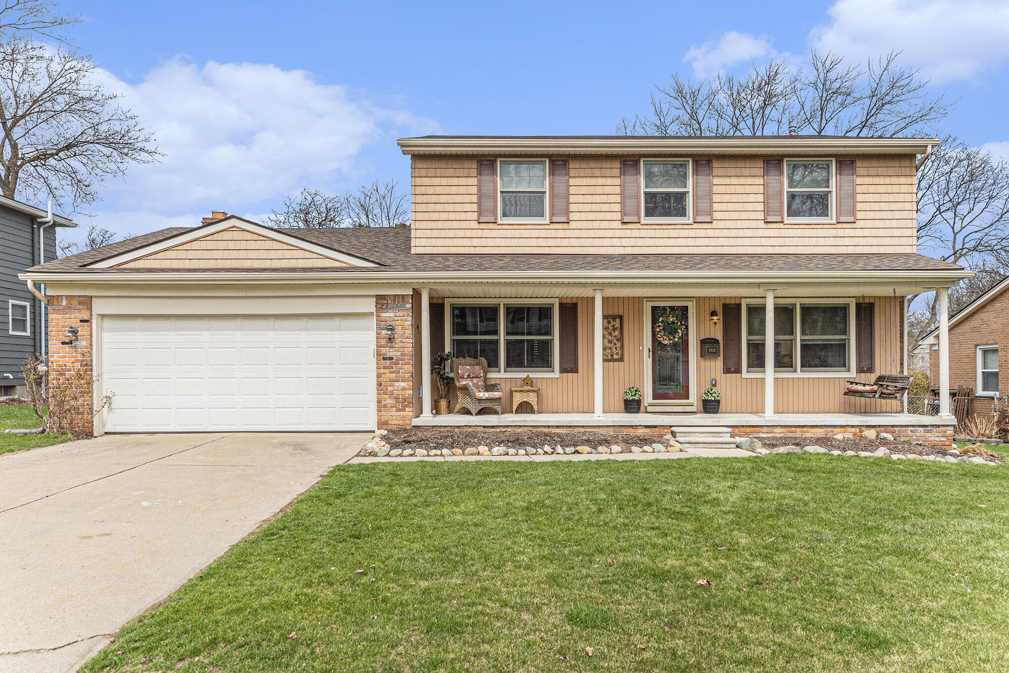 College Heights Real Estate Listings Main Image