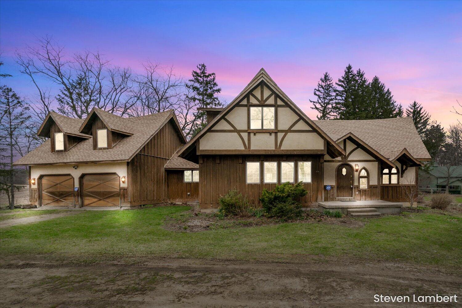 6116 S Bradley Road Property Photo