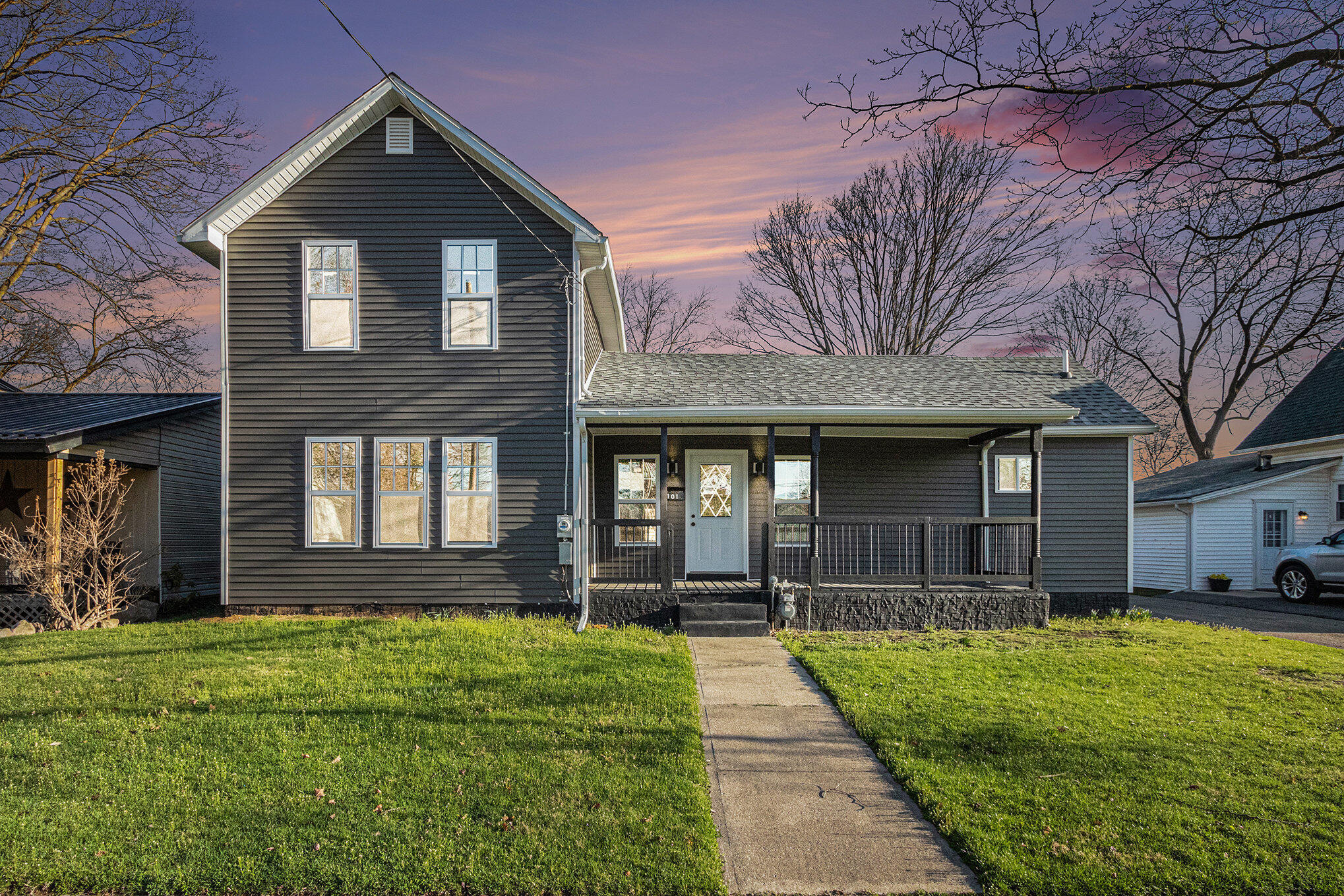 101 E 4th Street Property Photo