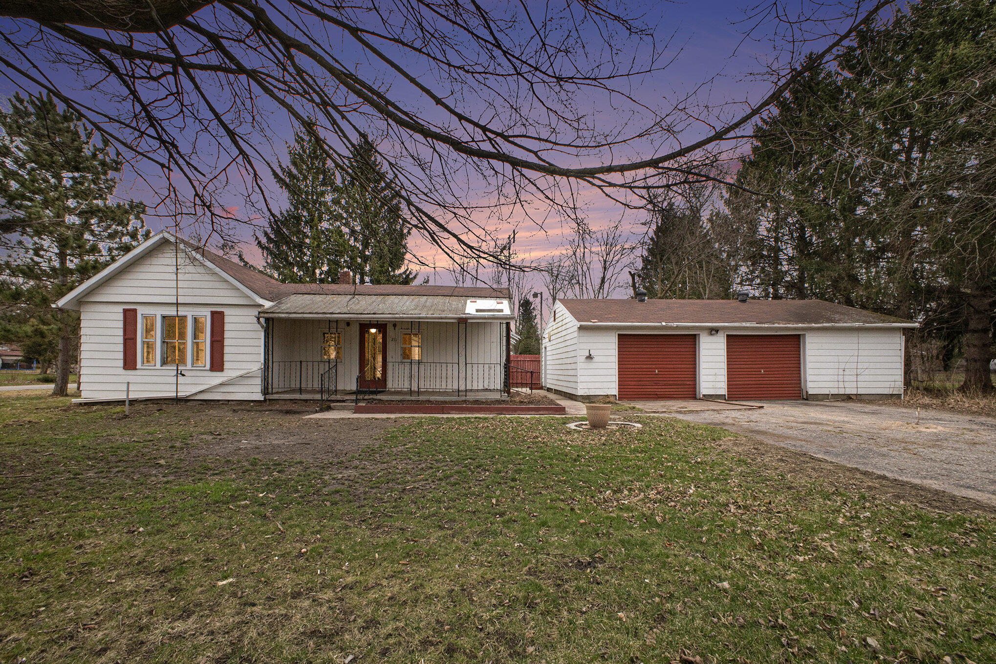 211 S Pine Street Property Photo