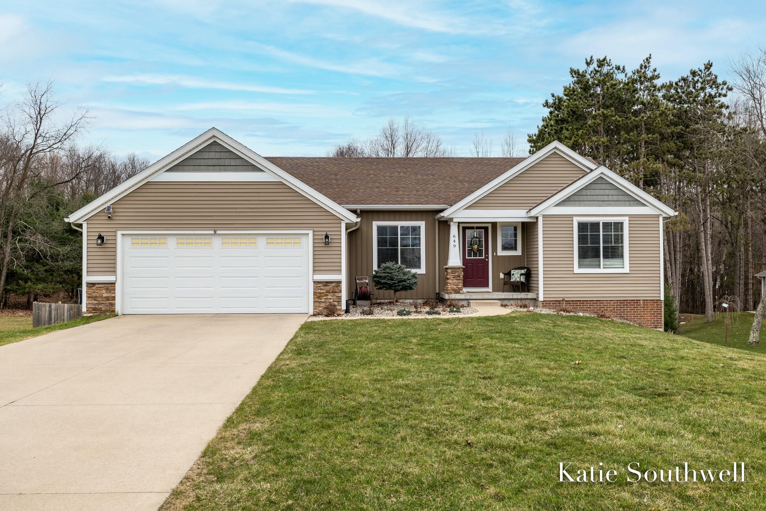 649 W Harmony Drive Property Photo