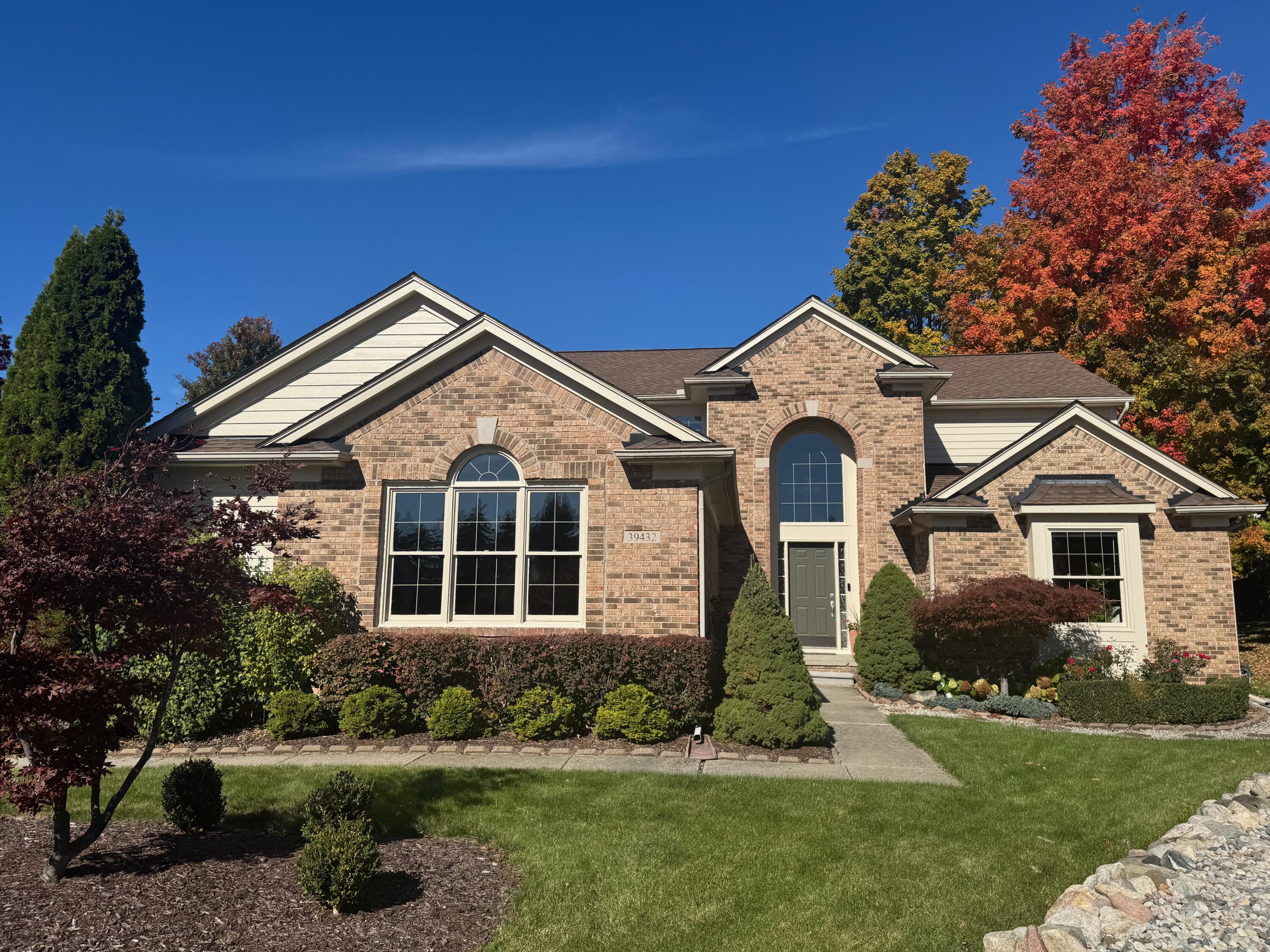 39432 Northwind Court Property Photo
