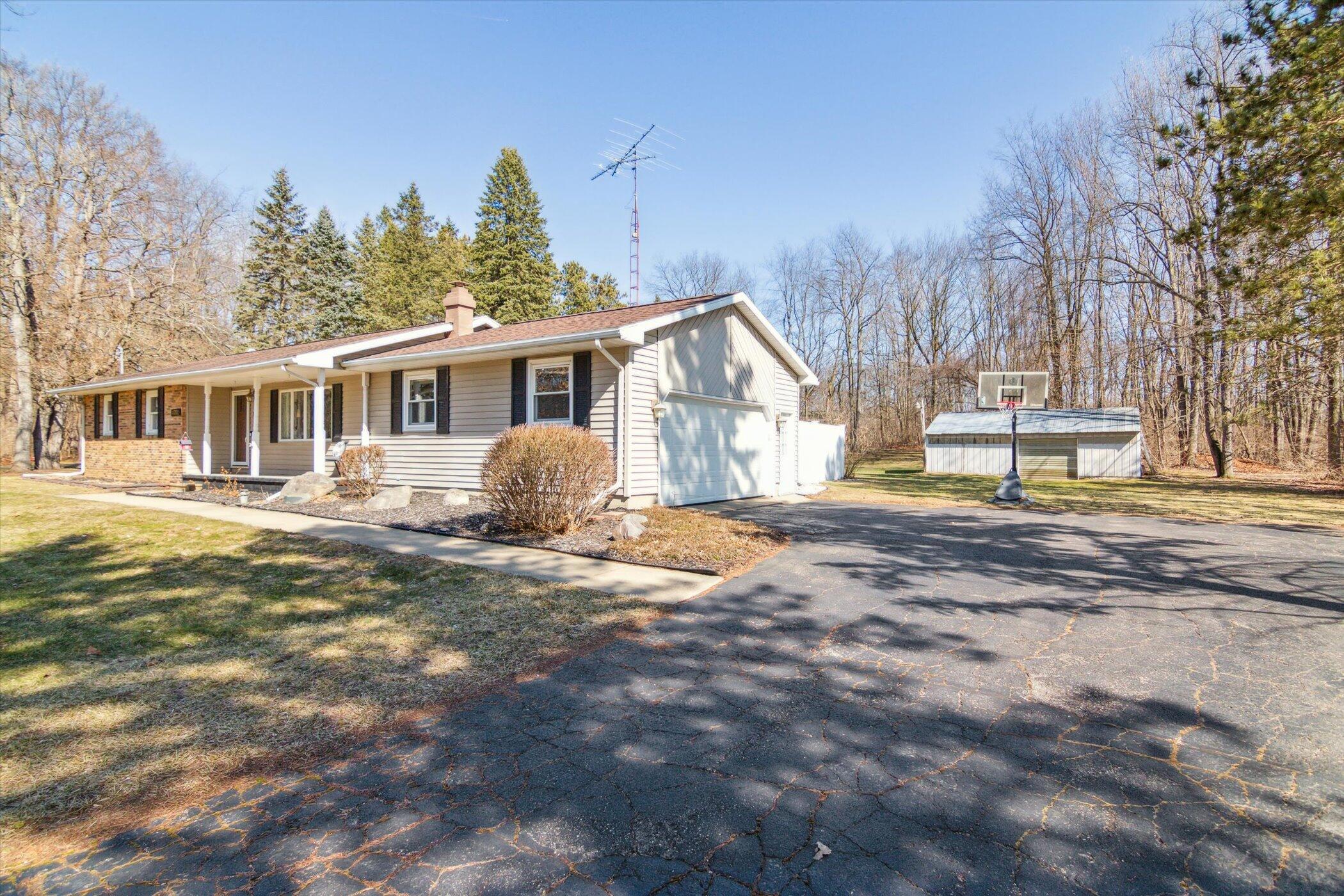 4701 Blackman Road Property Photo 3