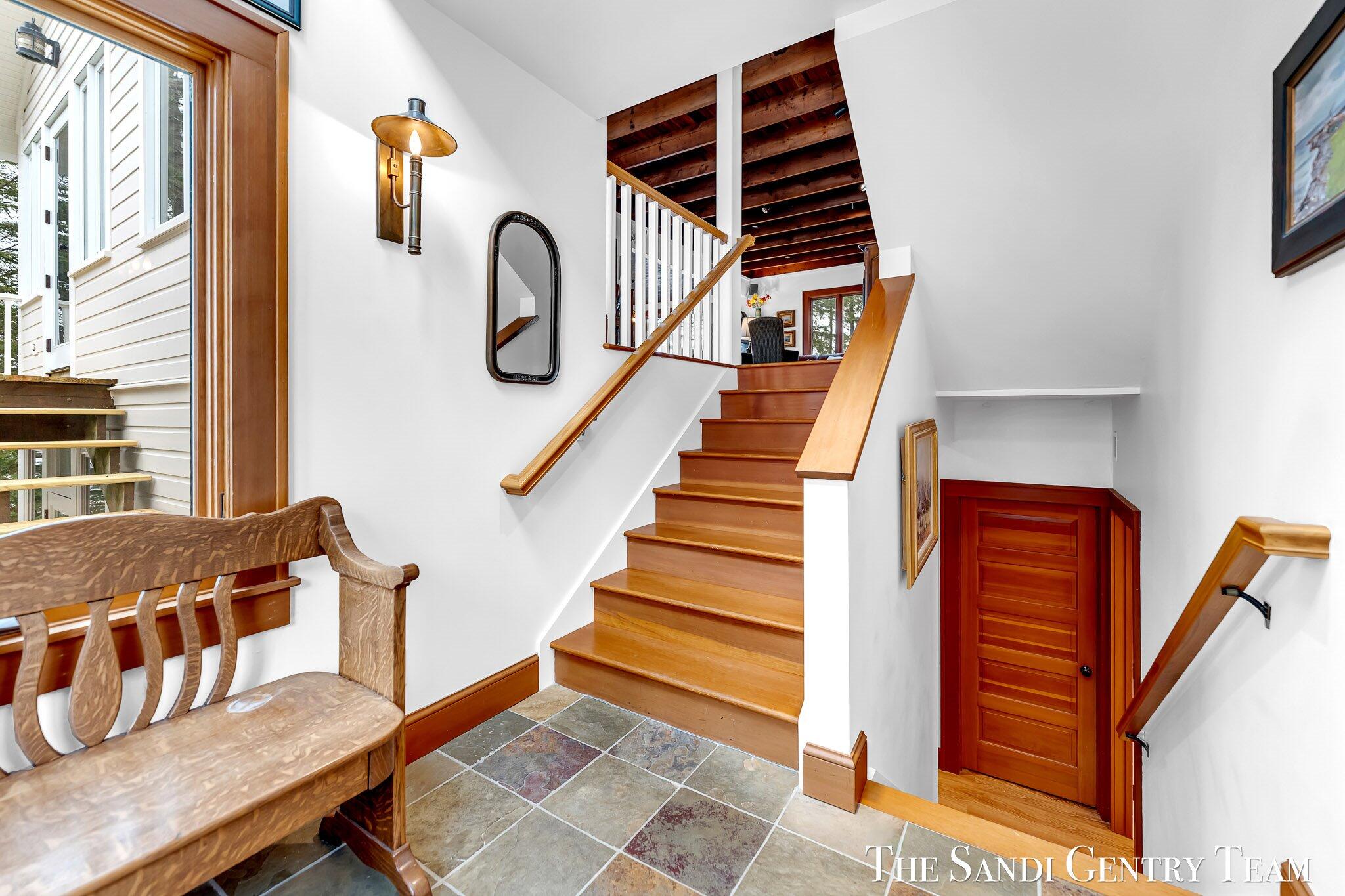 18215 Spindle Drive Property Photo 10