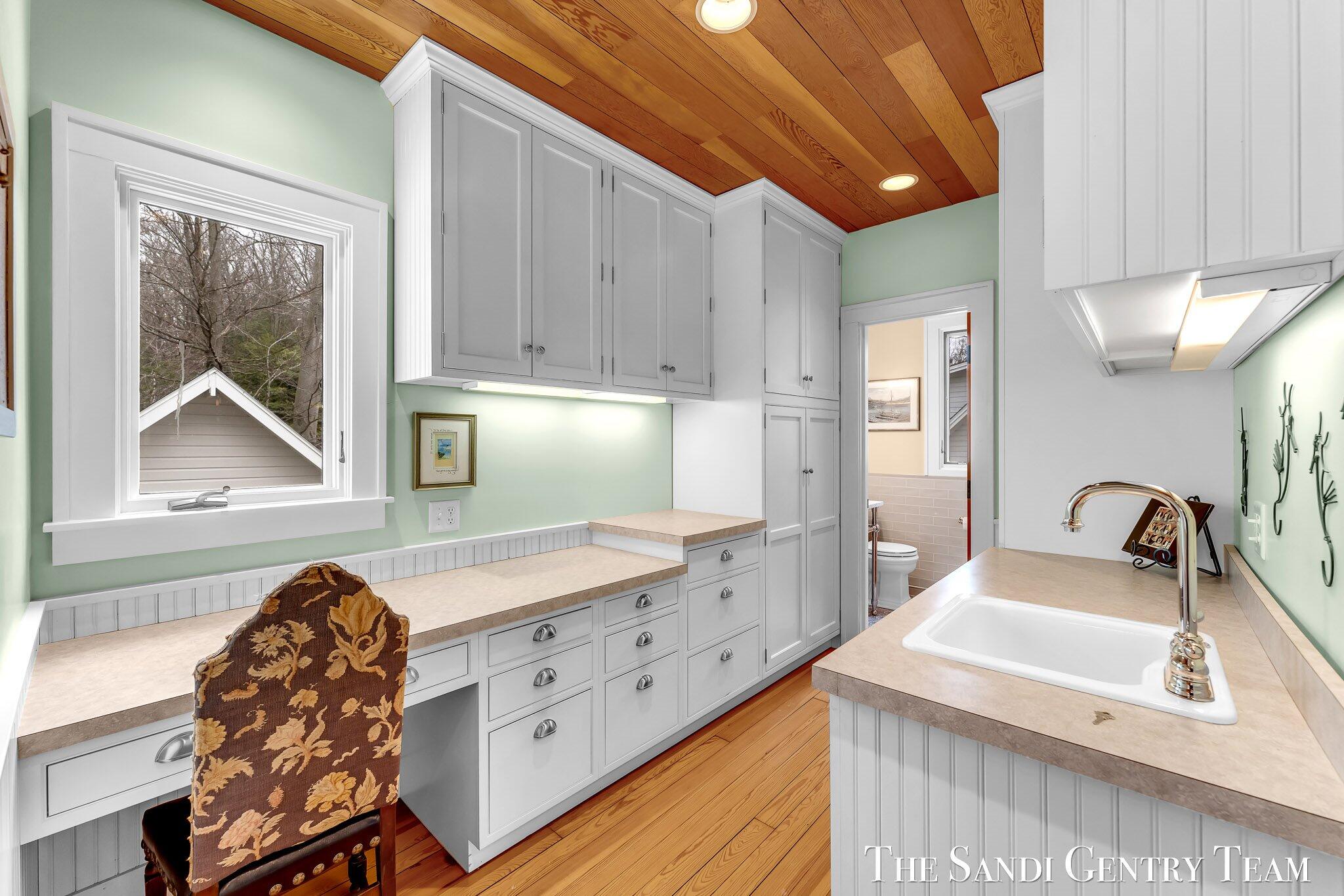 18215 Spindle Drive Property Photo 30