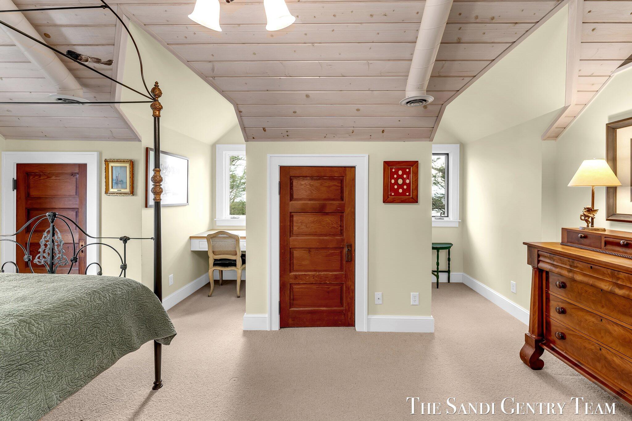18215 Spindle Drive Property Photo 38