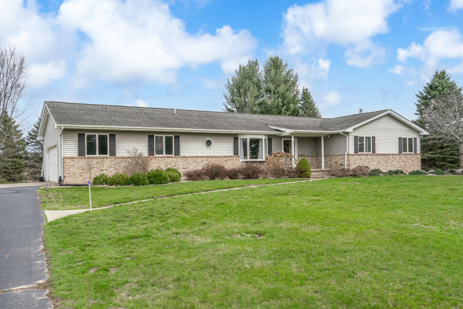 1200 N Wheaton Road Property Photo