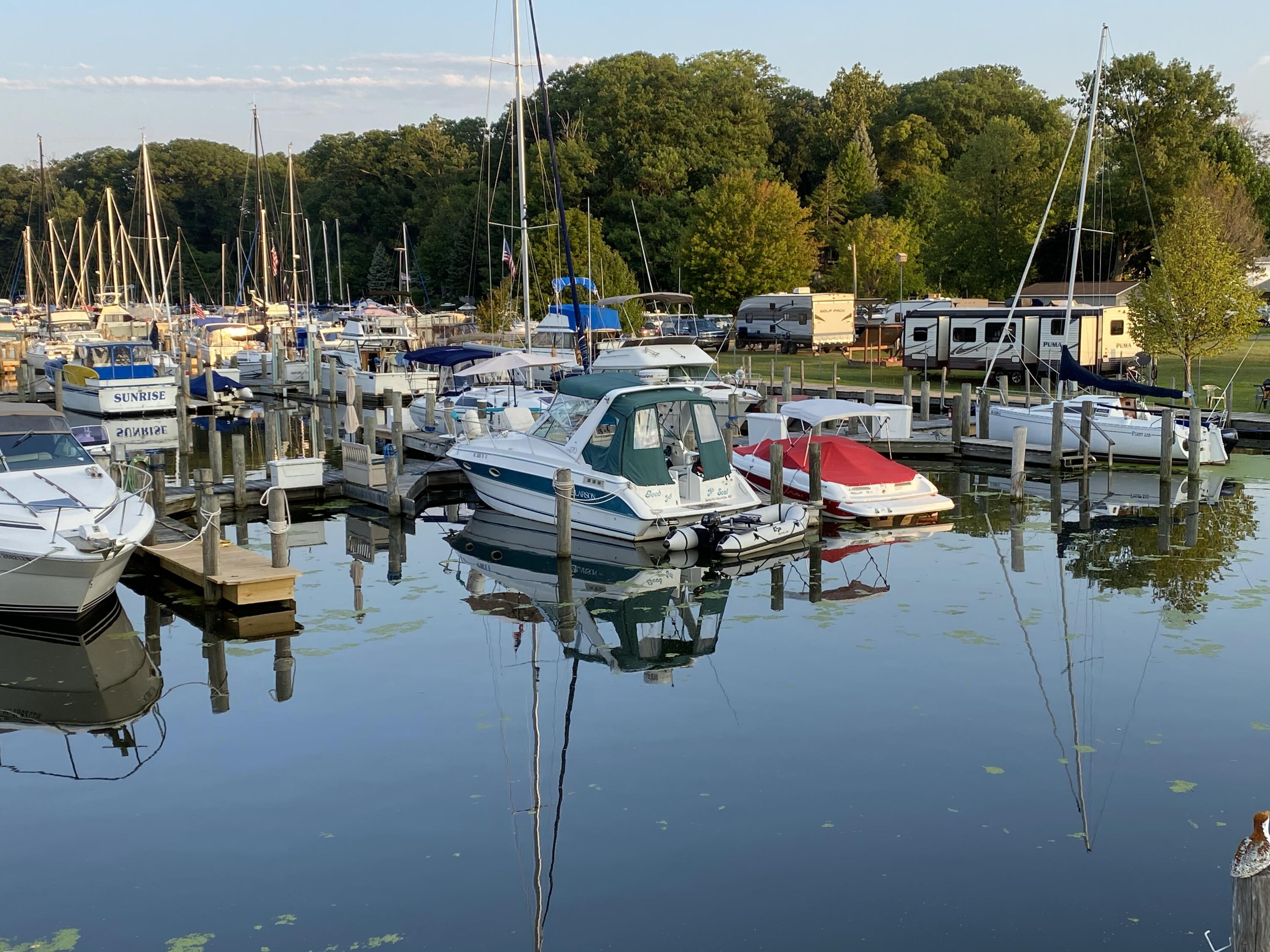 Boat Yard Basin Condominium Real Estate Listings Main Image