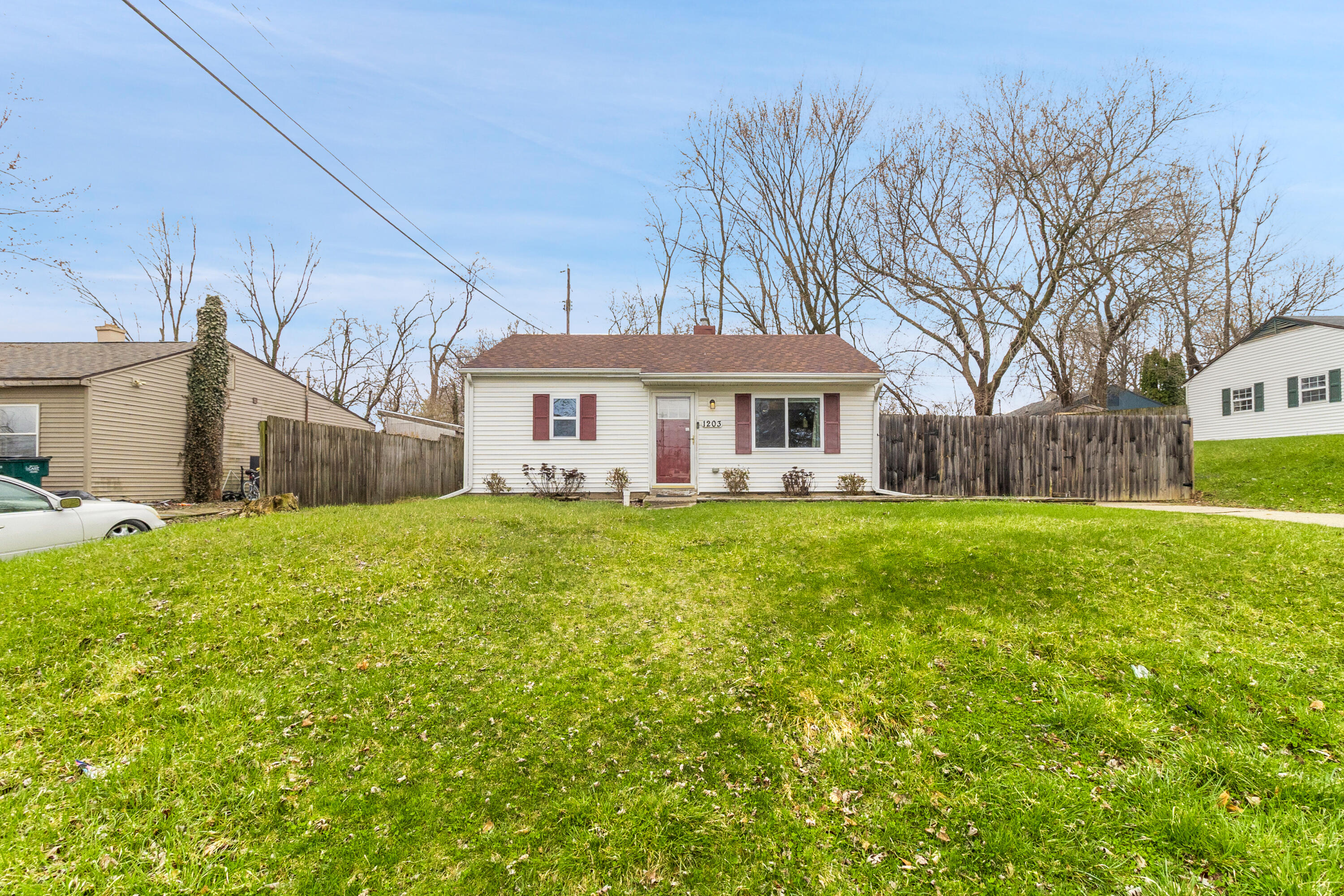 1203 Warwick Drive Property Photo 1