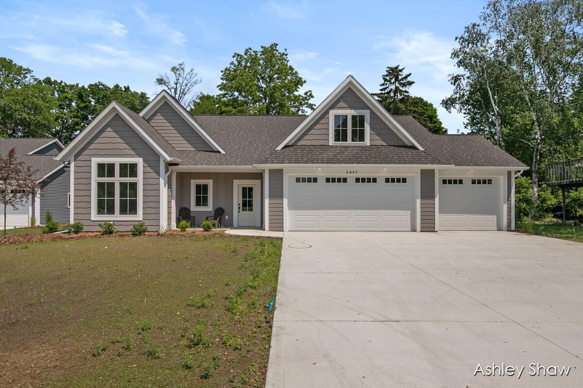1457 Maplewood Drive, 1 Property Photo