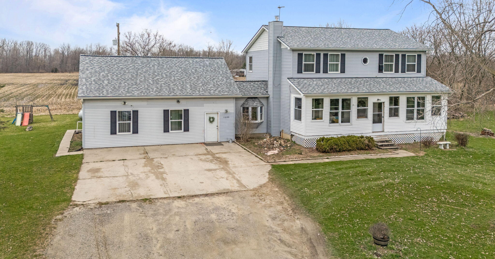 Fowlerville Real Estate Listings Main Image