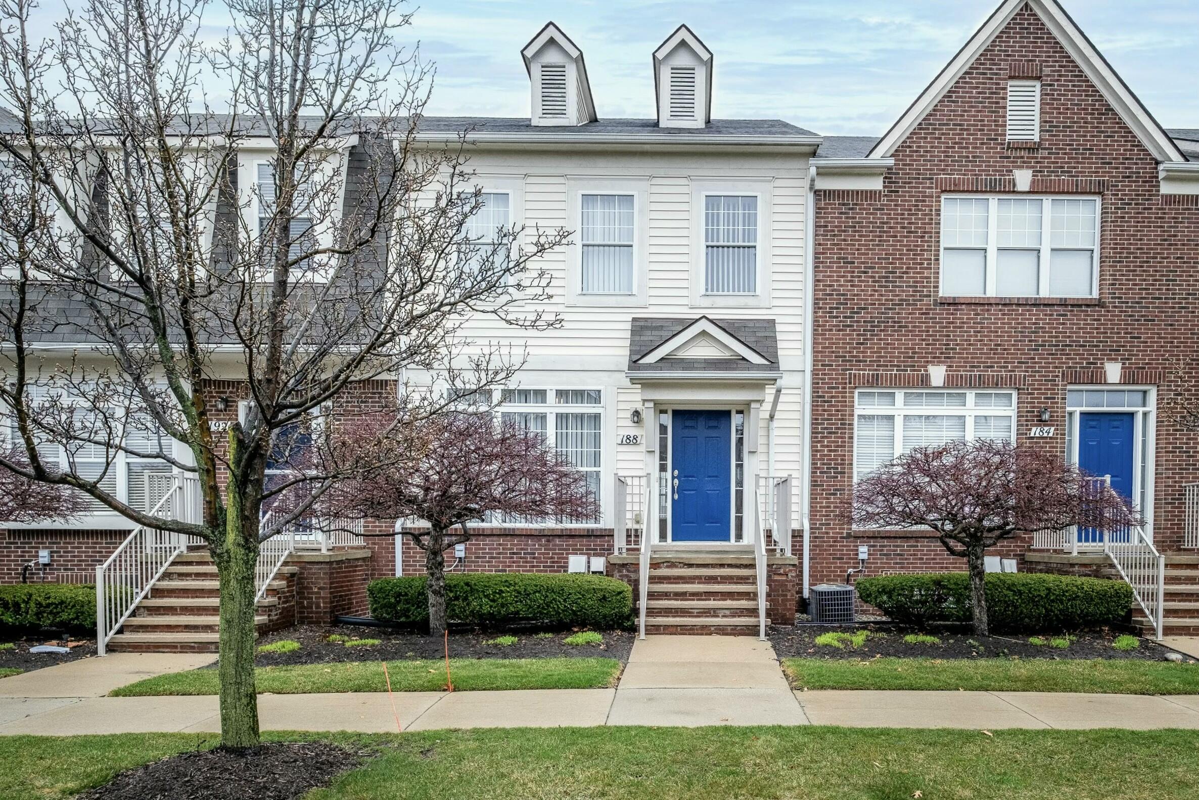 Wixom Real Estate Listings Main Image