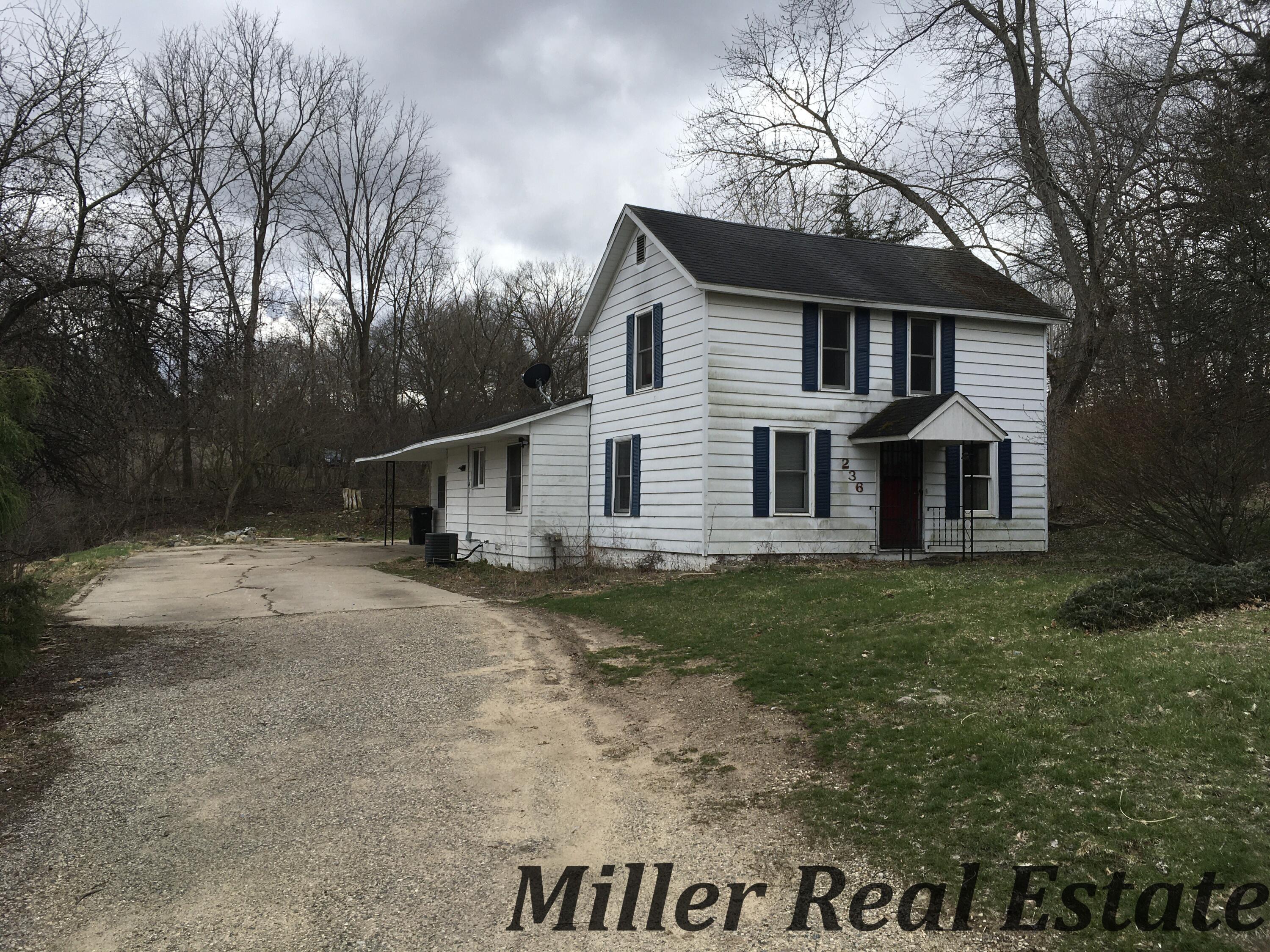 236 W Nelson Street Property Photo