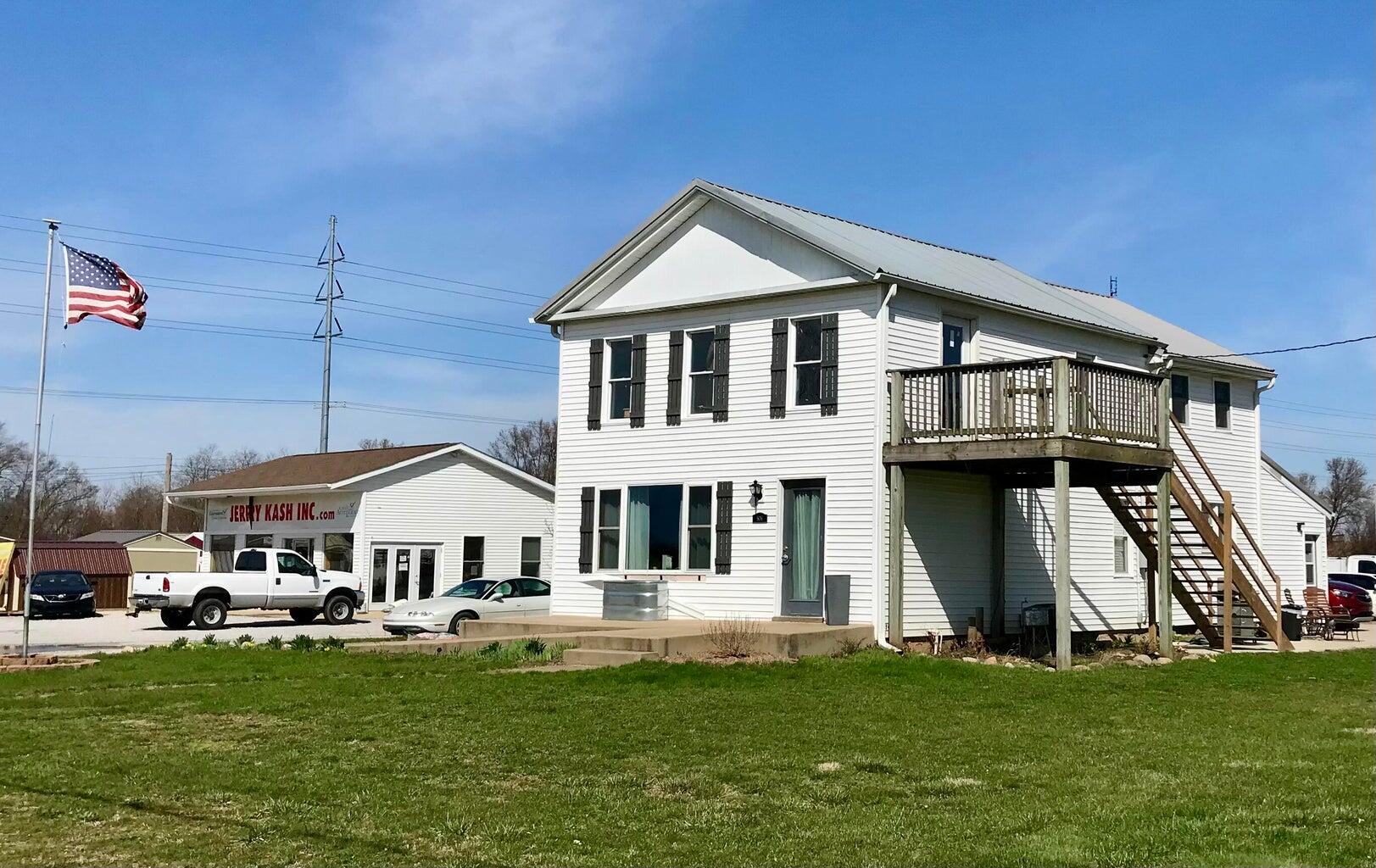 606 W Chicago Road Property Photo