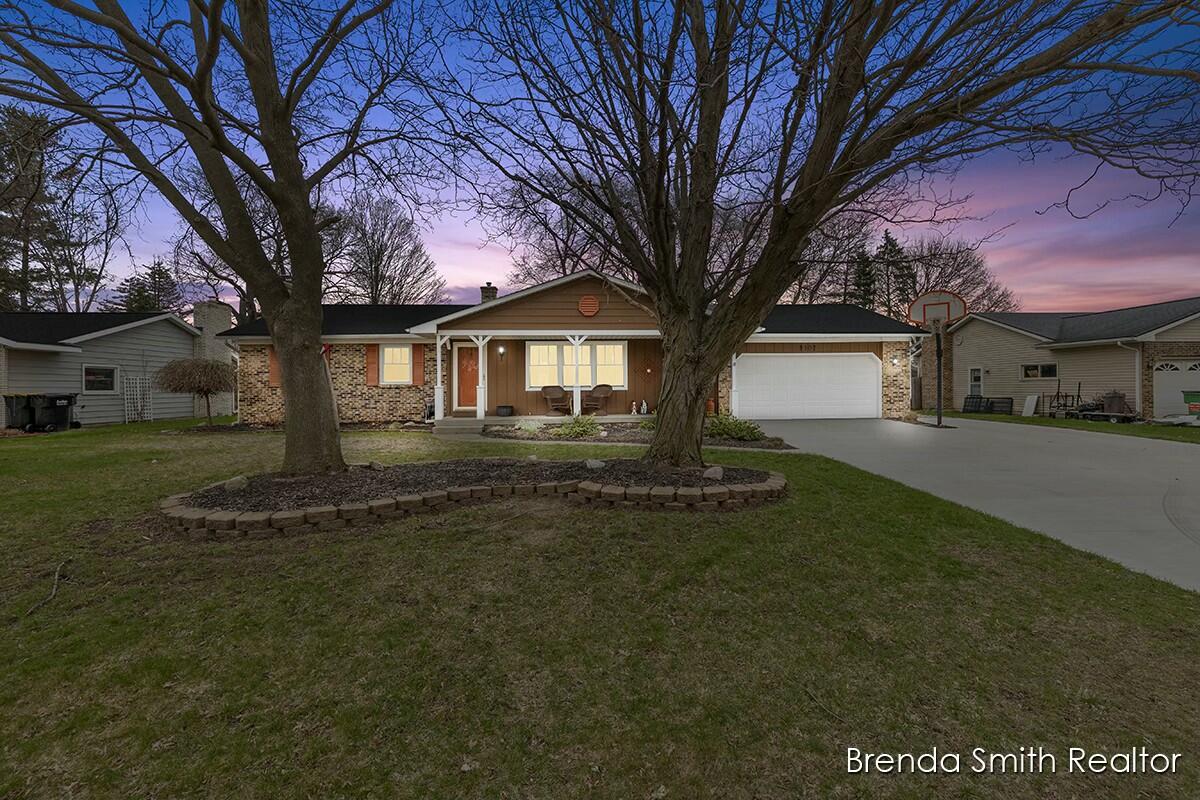 8102 Birchwood Avenue Property Photo