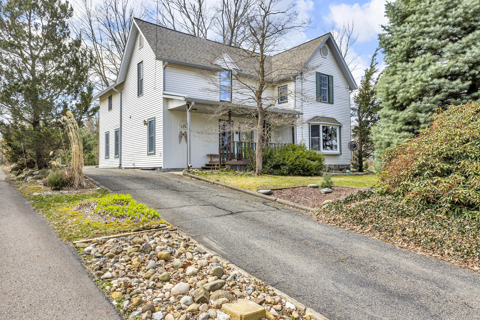Concord Real Estate Listings Main Image