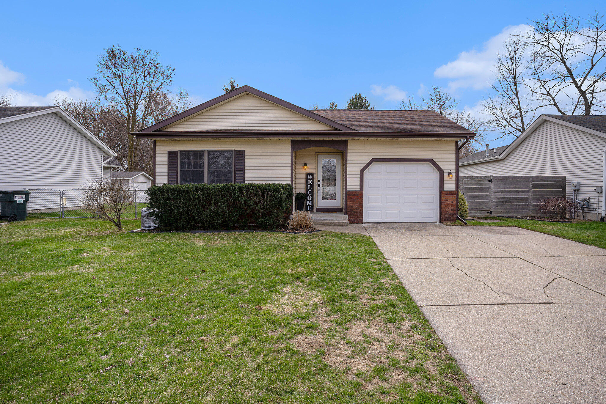 Amber Hill Patio Homes Real Estate Listings Main Image