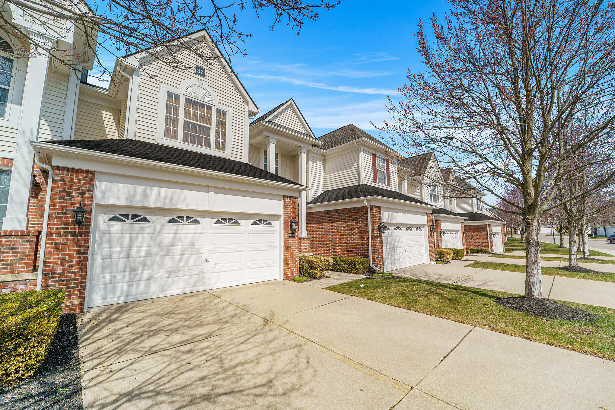 41868 Yeats Drive Property Photo