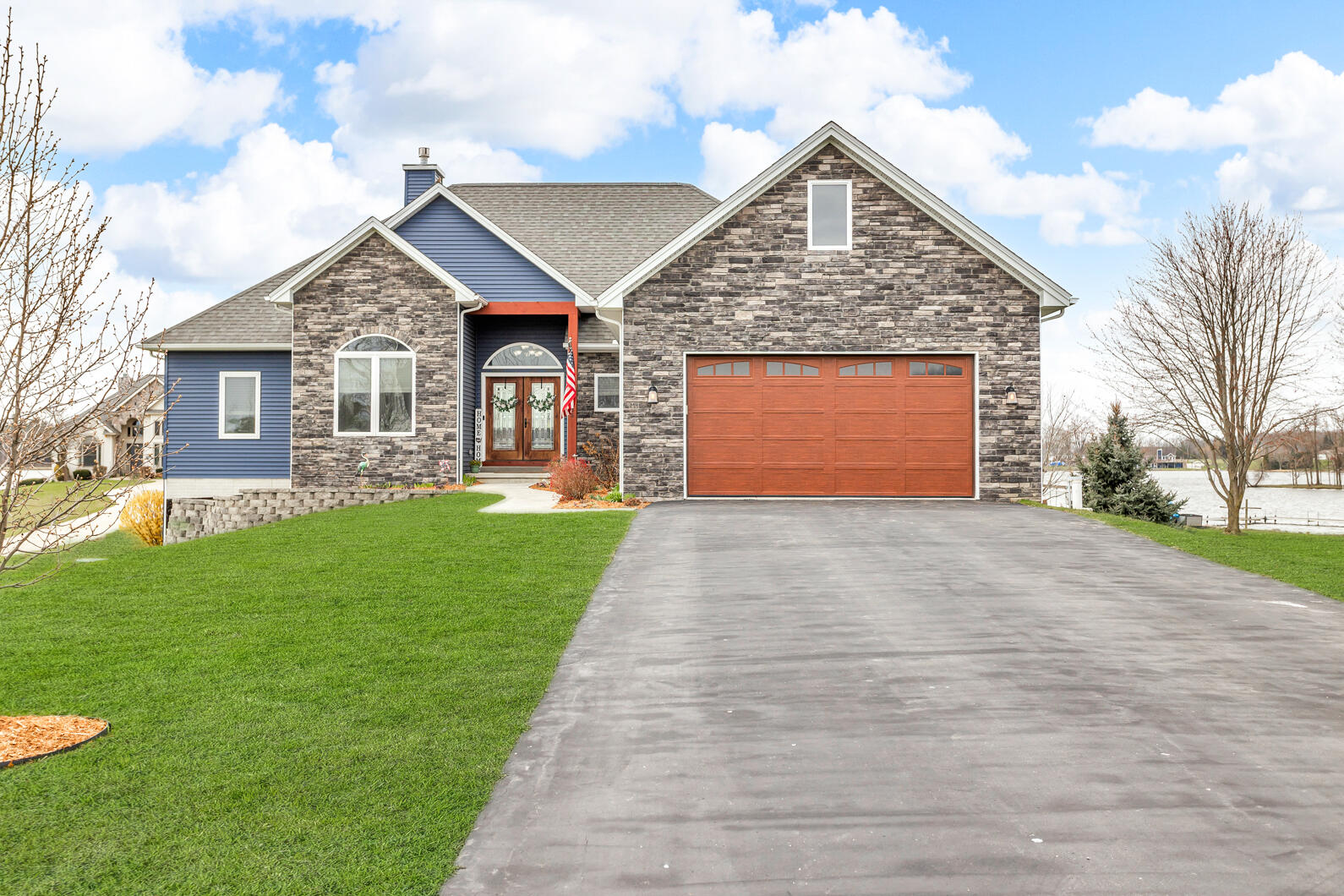 8285 Odowling Drive Property Photo