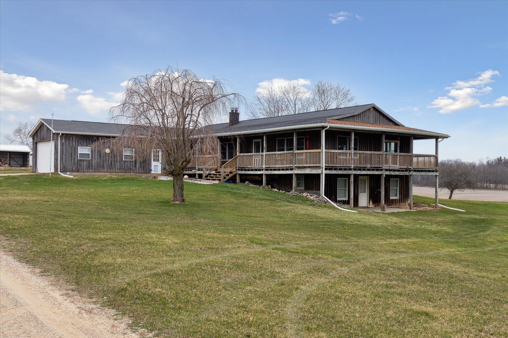 1457 E Sessions Road Property Photo