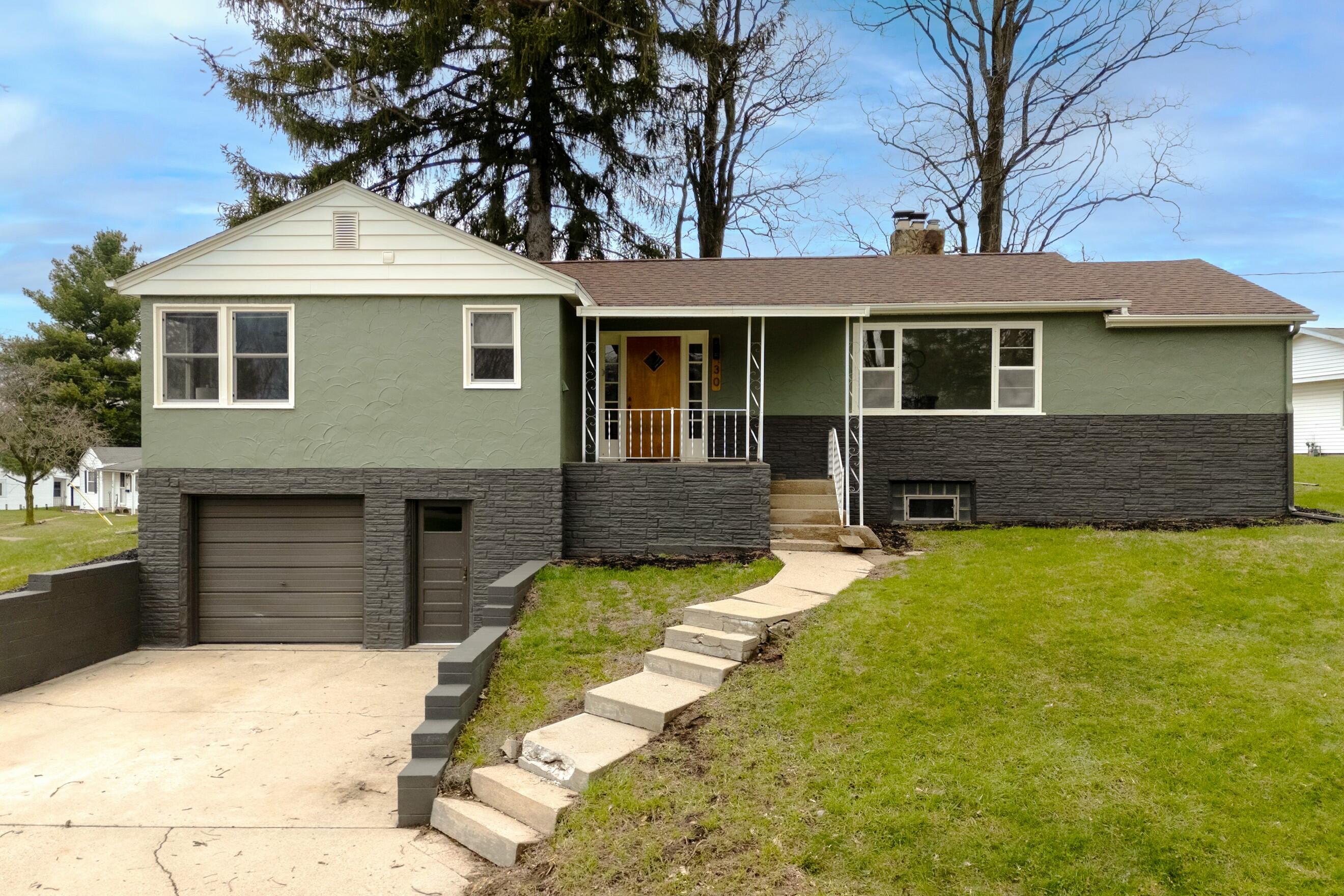 30 Barney Boulevard Property Photo