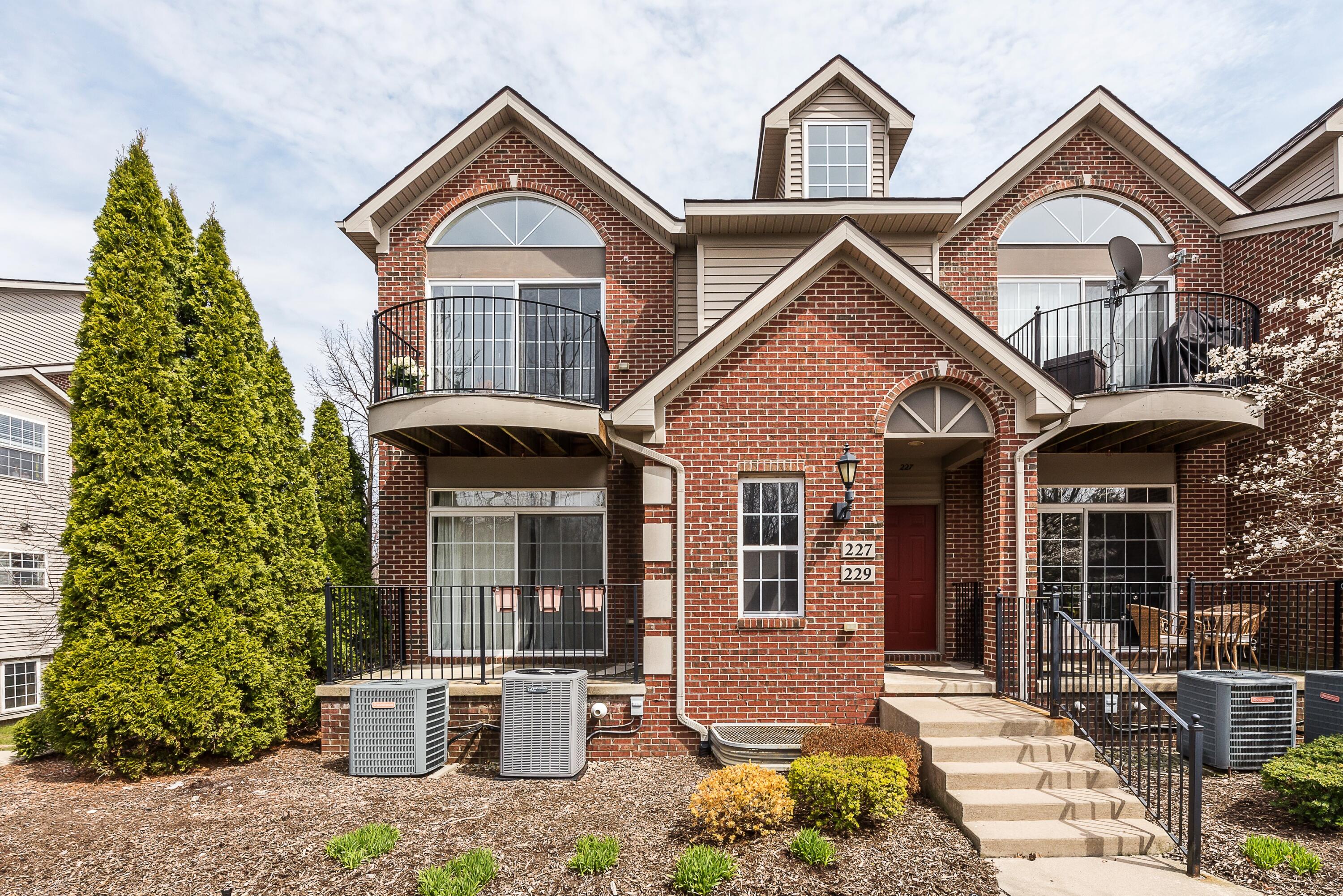 Balmoral Park Condominium Real Estate Listings Main Image