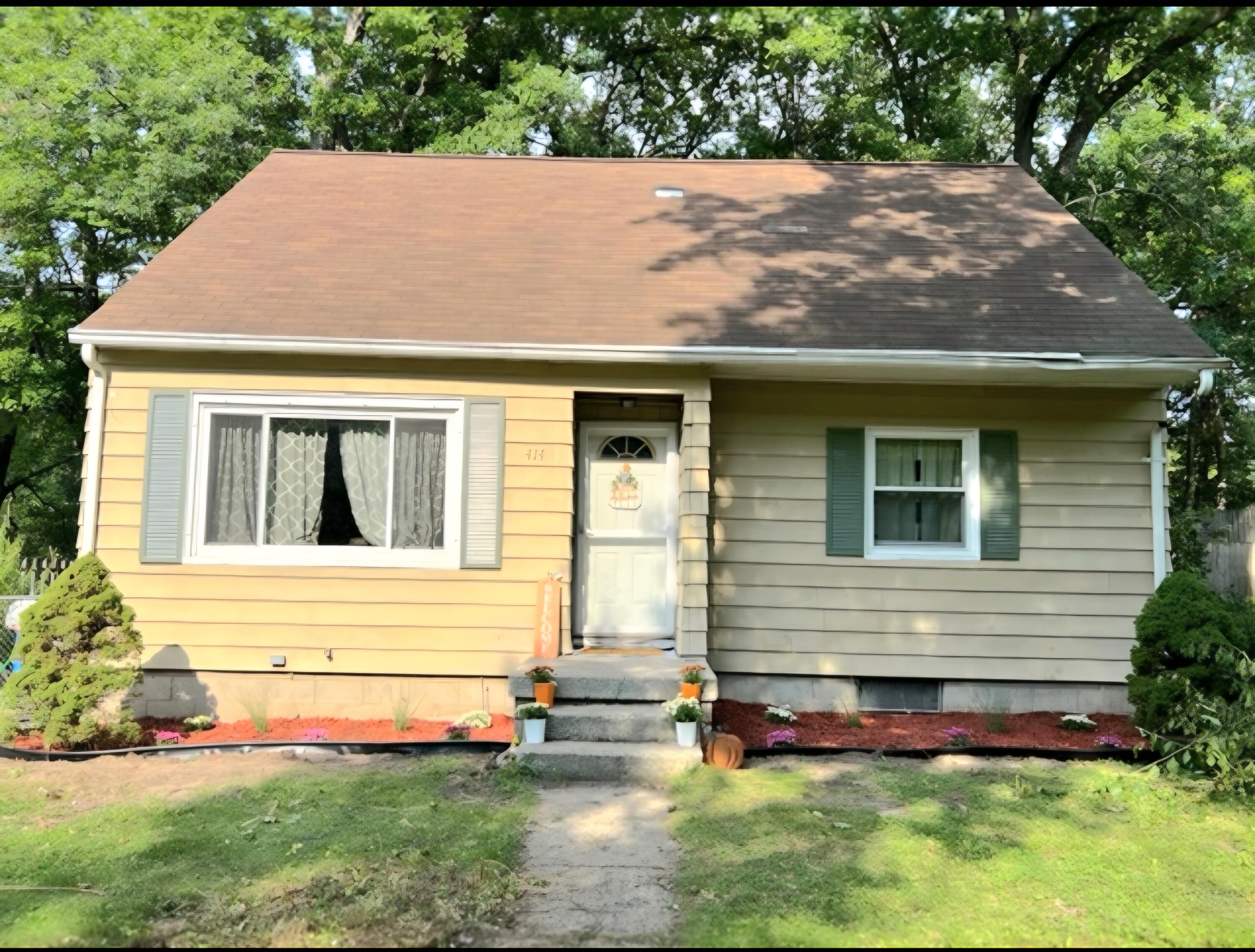 414 Woodland Street Property Photo