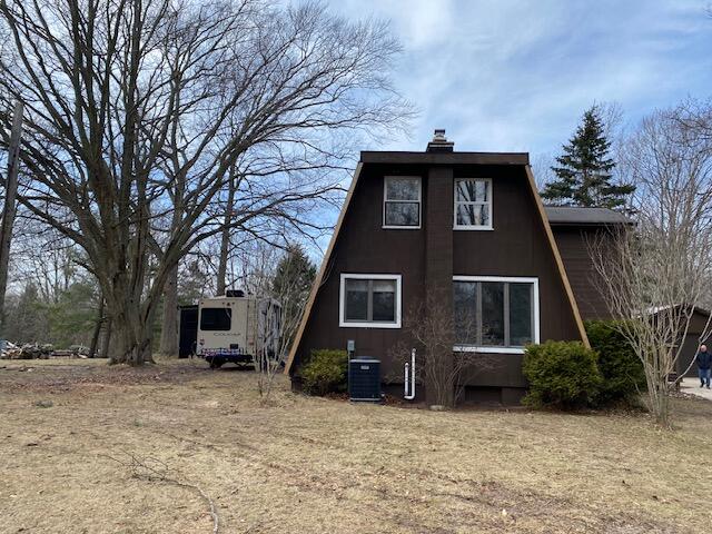 4037 N Jebavy Drive Property Photo 1