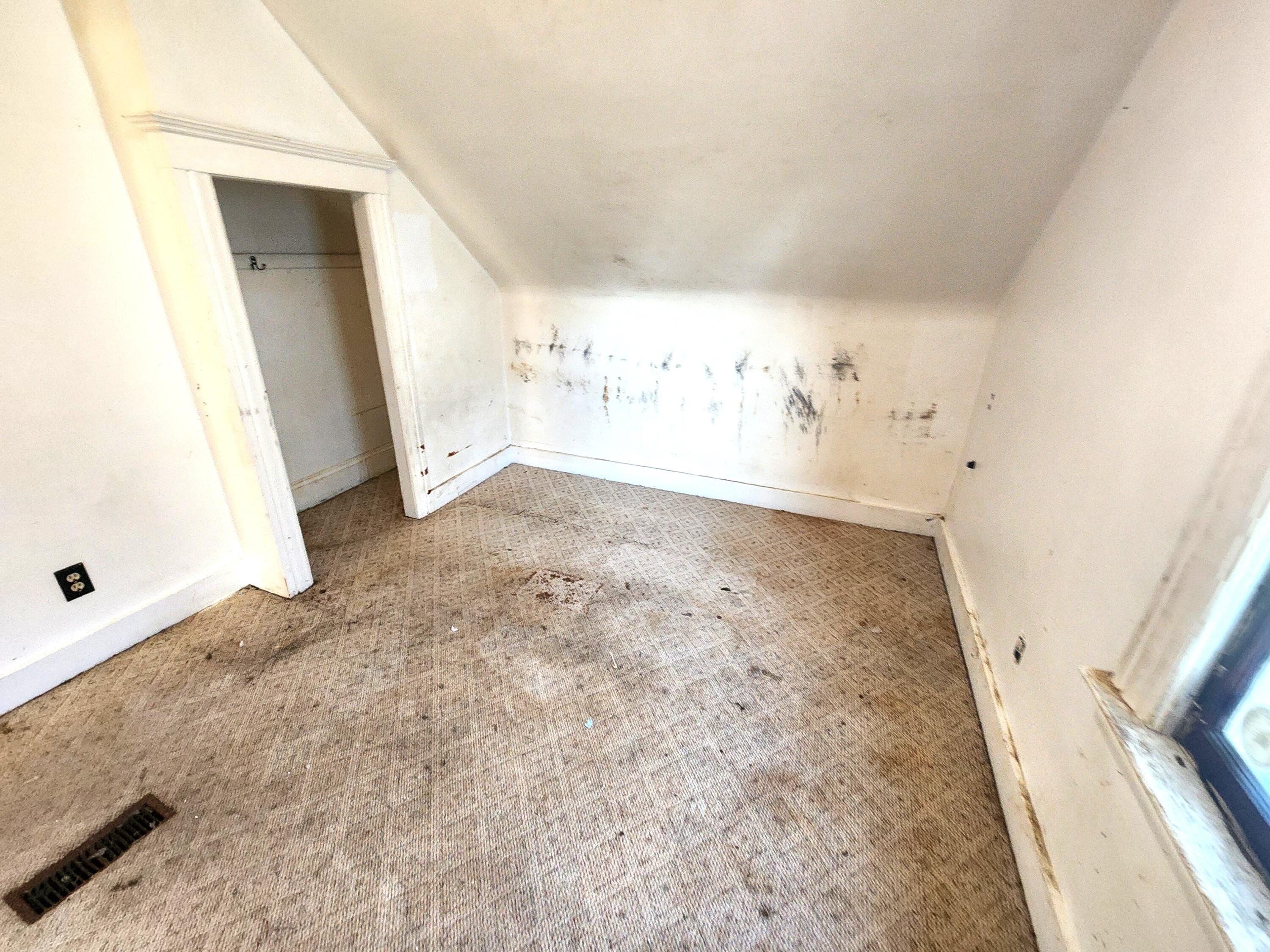 509 S Gorham Street Property Photo 9