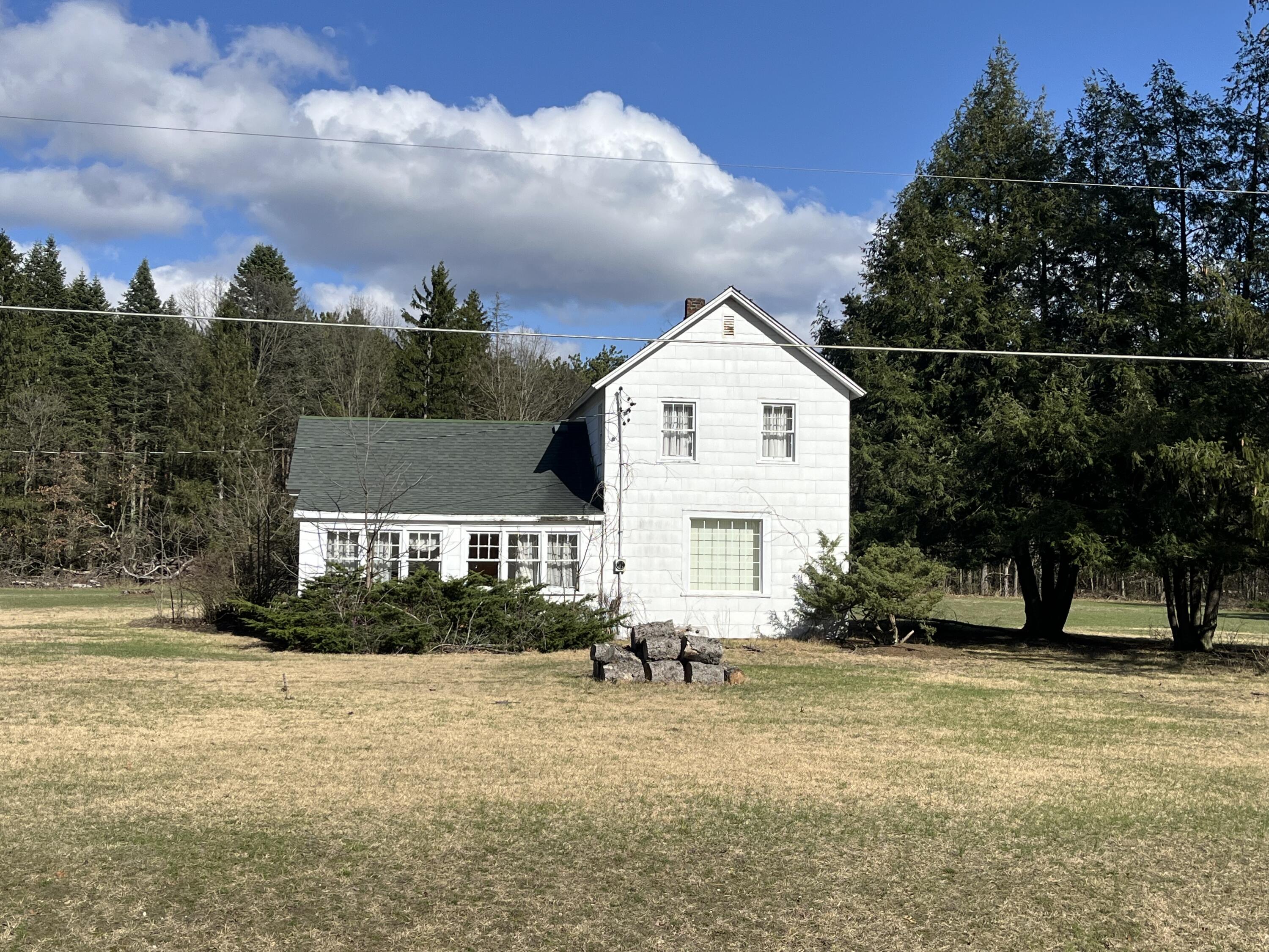 1751 42nd Street Property Photo