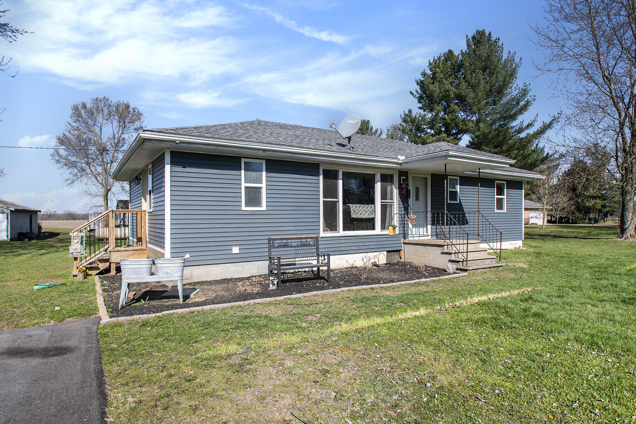 64480 Lutz Road Property Photo