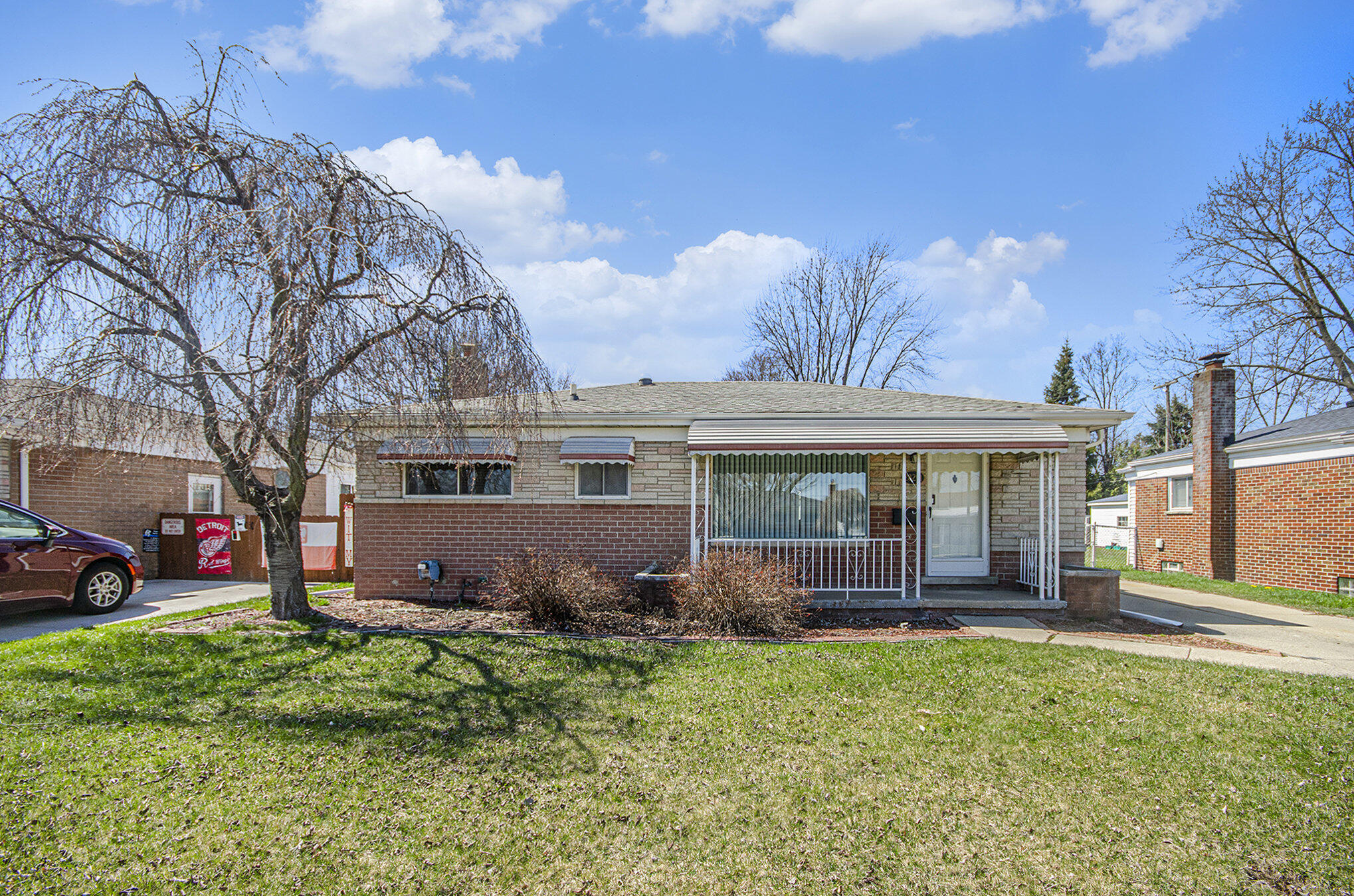 28291 Suburban Drive Property Photo