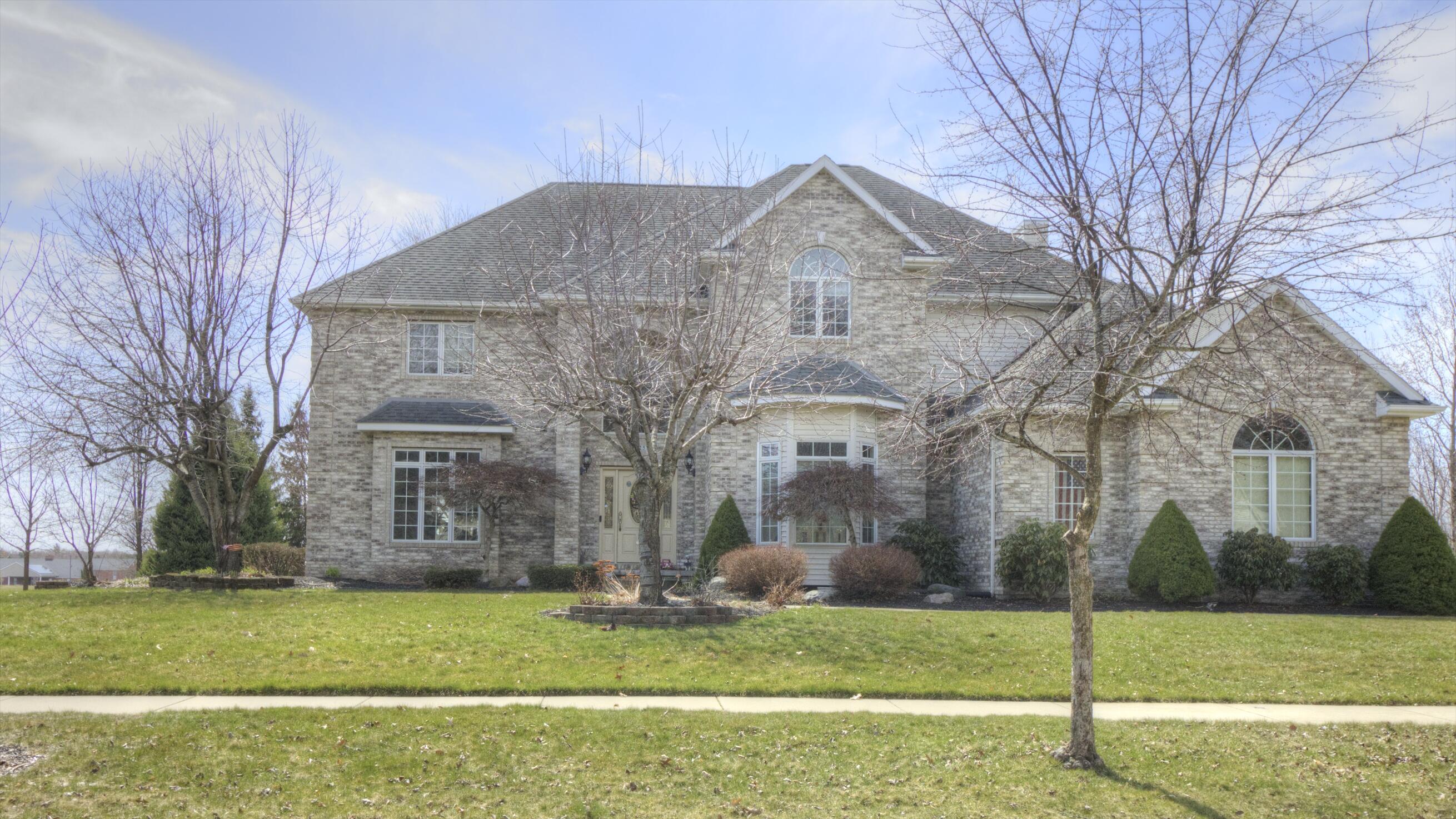 1825 Woods Way Property Photo