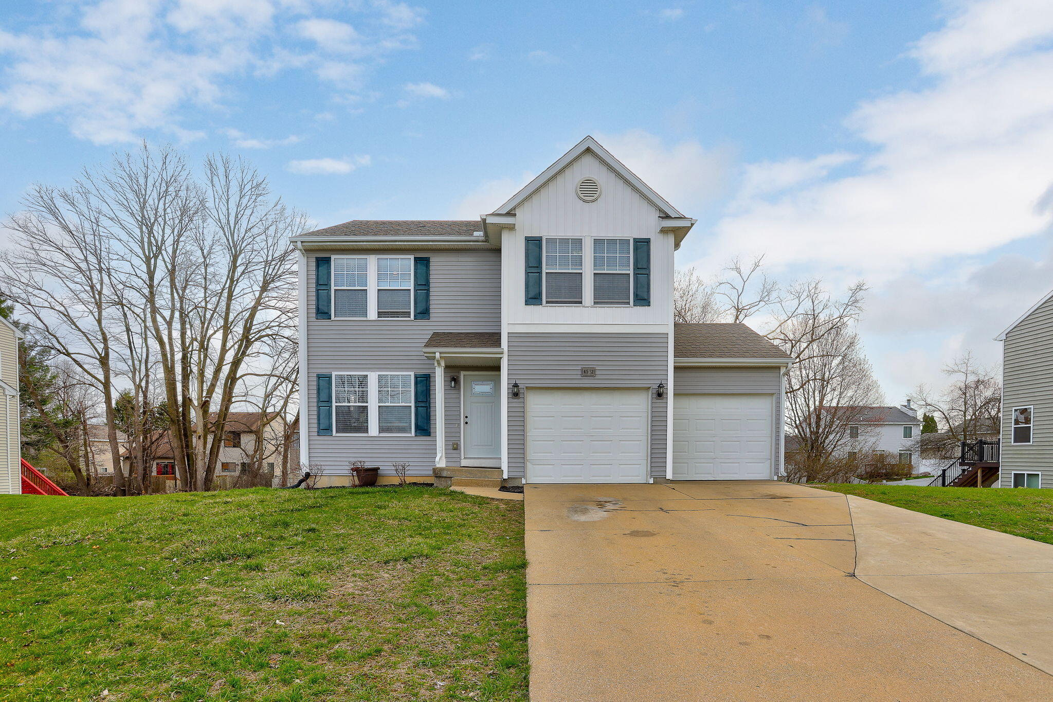 4532 Northbury Court Se Property Photo