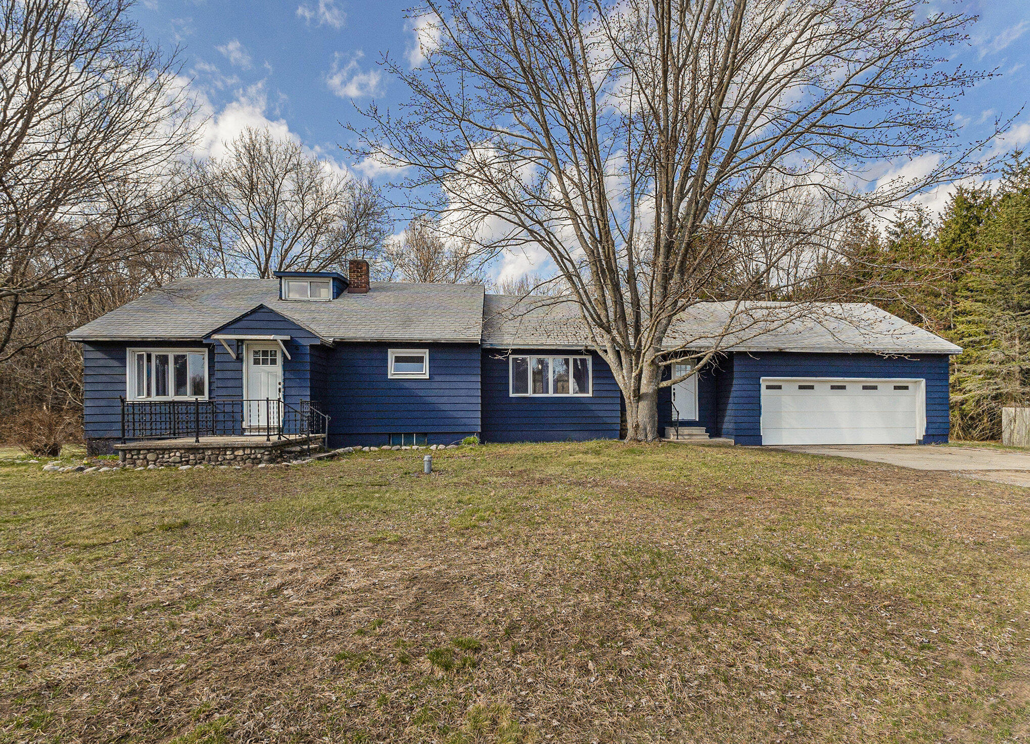 874 W Wilke Road Property Photo
