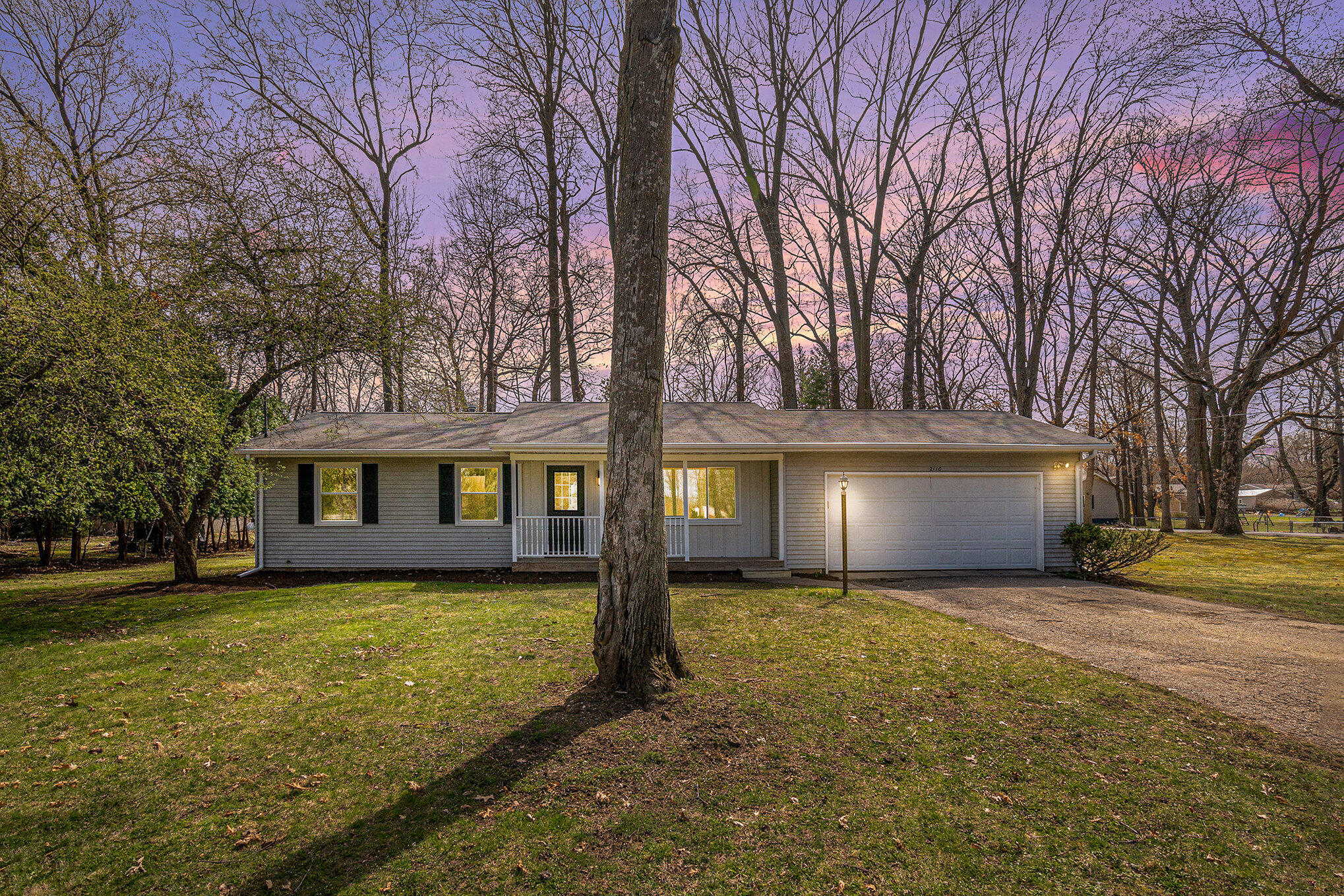 2110 Pleasant Drive Property Photo