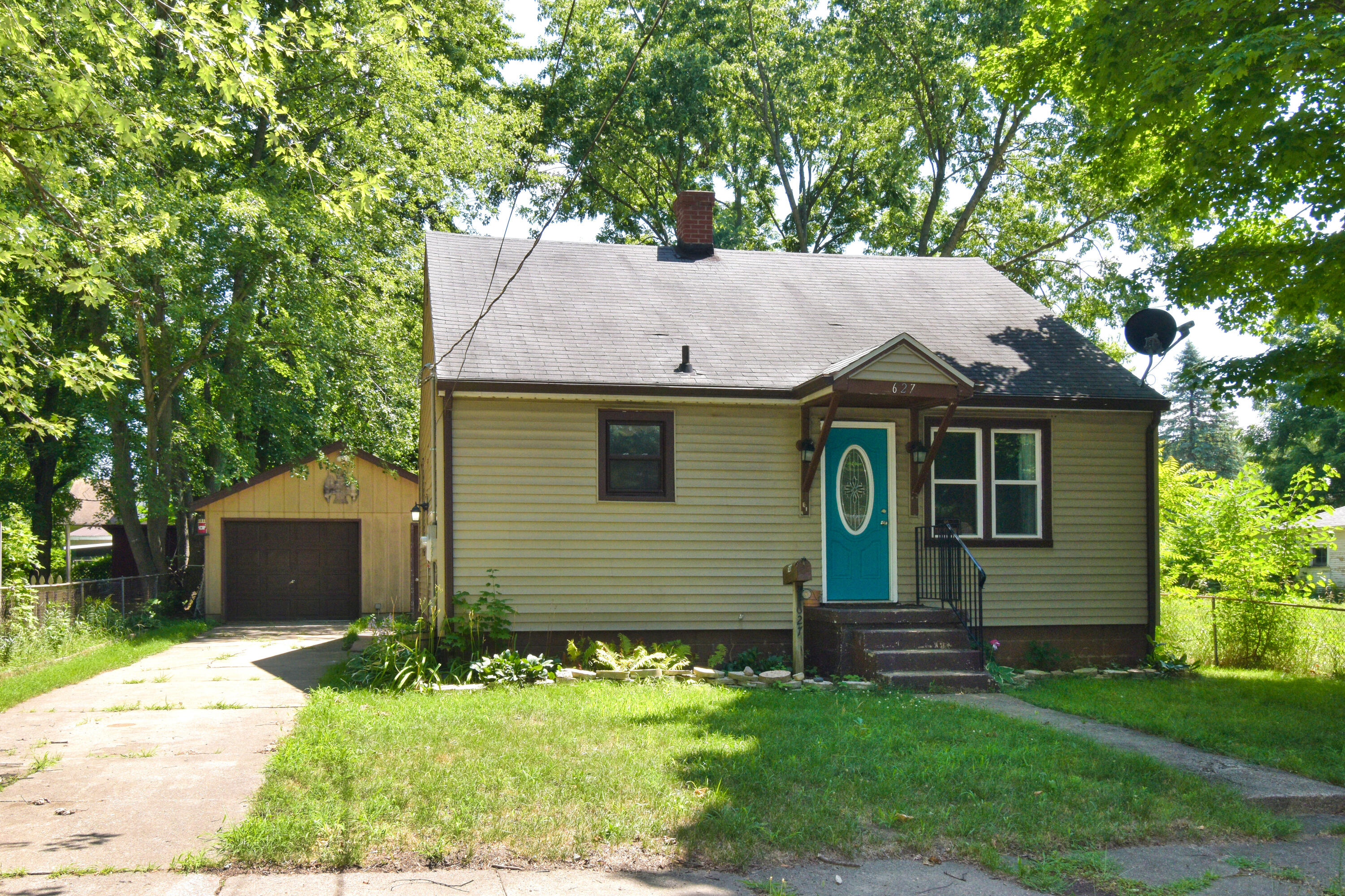 627 N 6th Street Property Photo