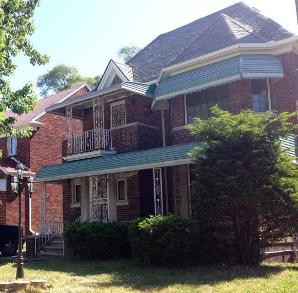 17530 Roselawn Street Property Photo