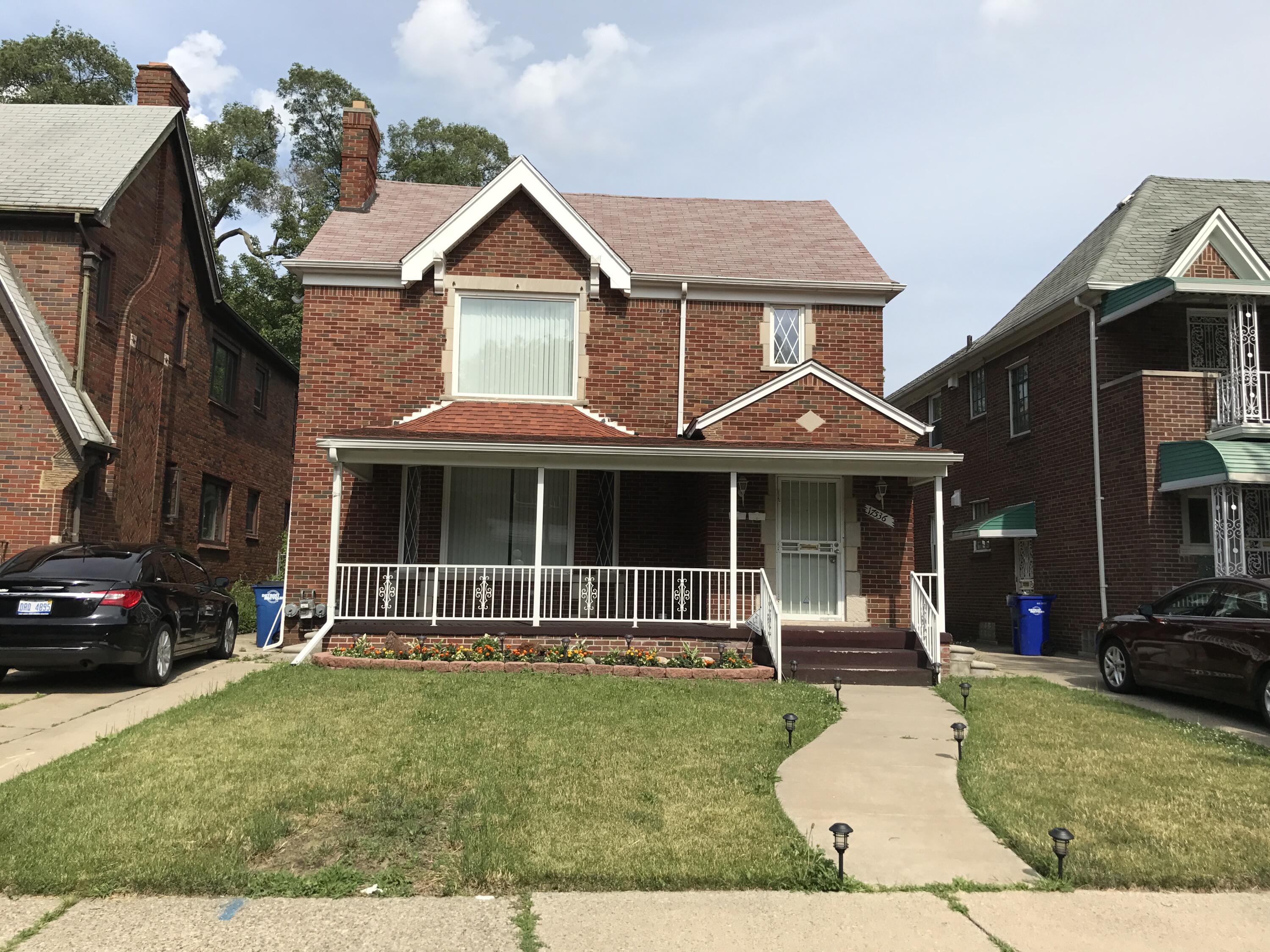17536 Roselawn Street Property Photo