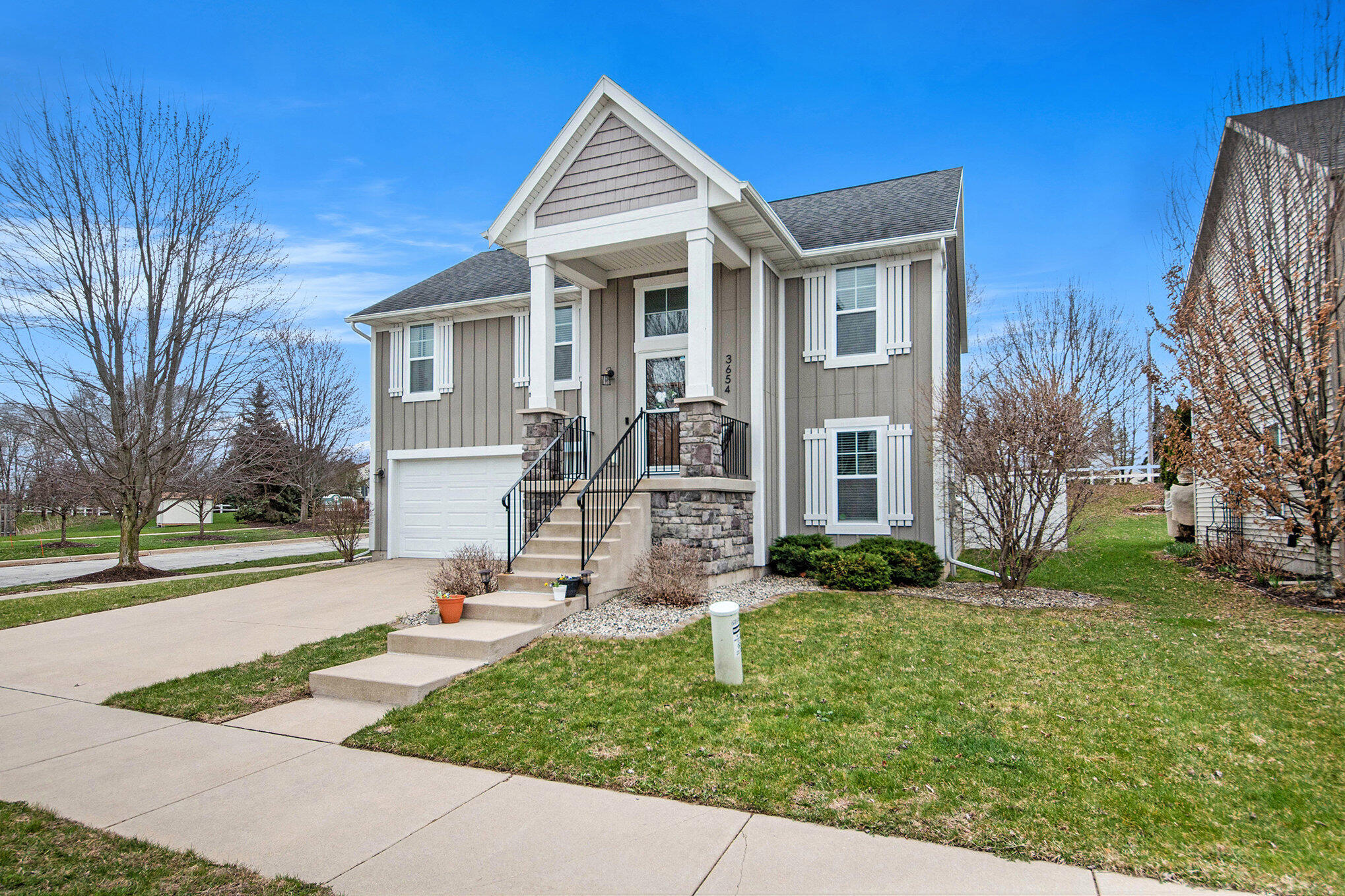 3654 Blazing Star Se Property Photo