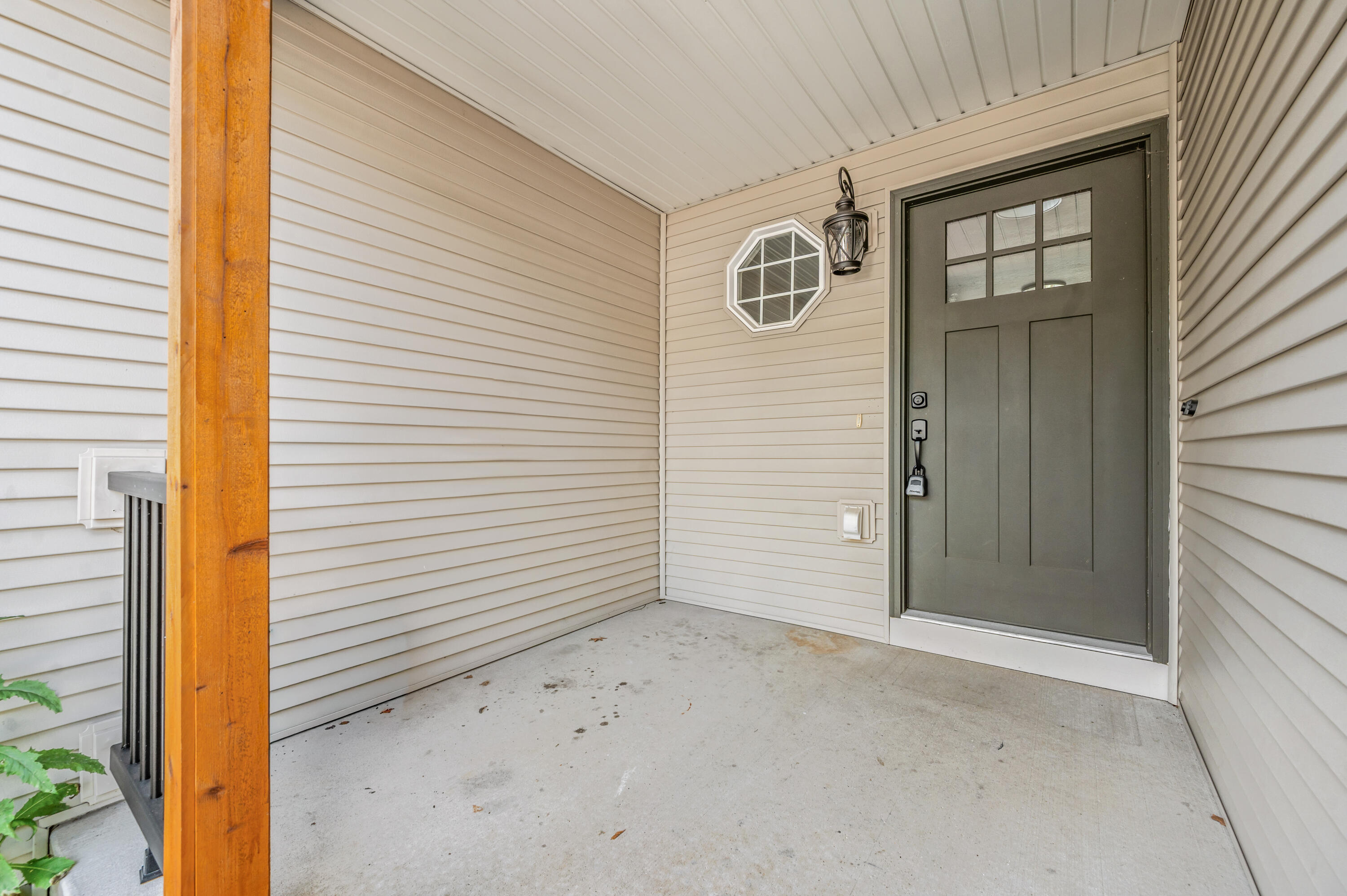 713 Tioga Park Property Photo 26