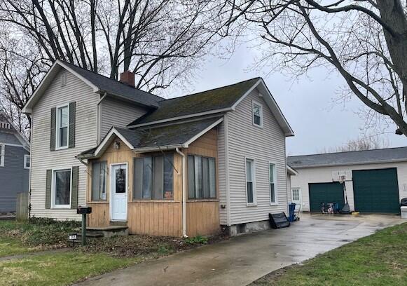 165 Waterman Avenue Property Photo