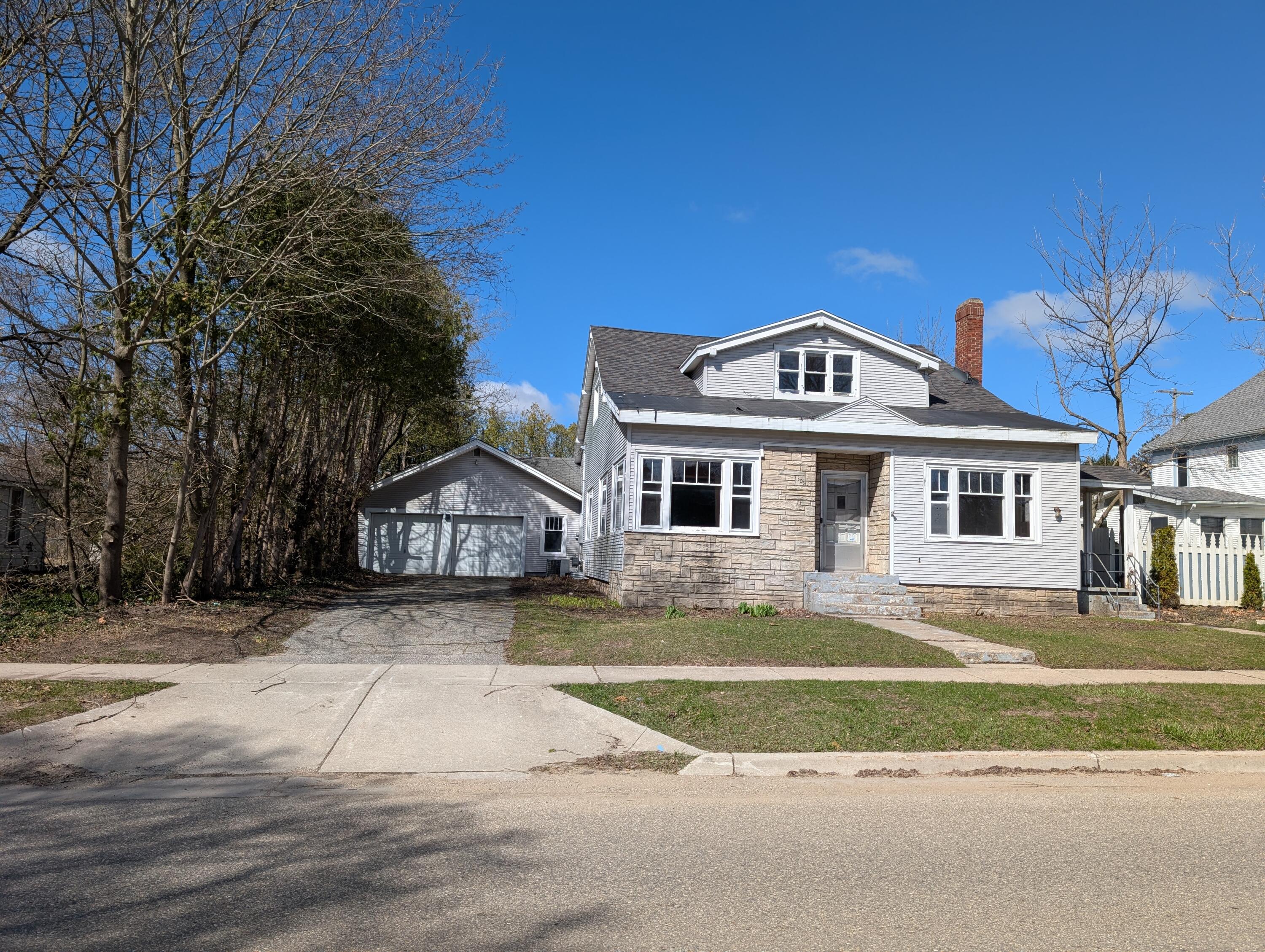 309 N Main Street Property Photo