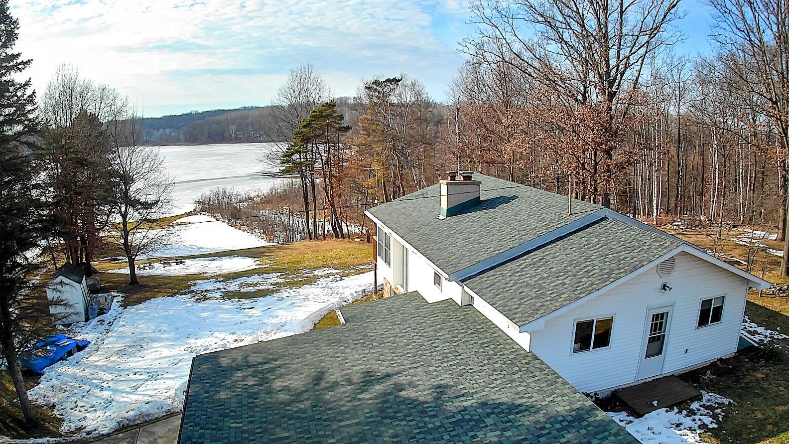 18175 Lake Drive Property Photo