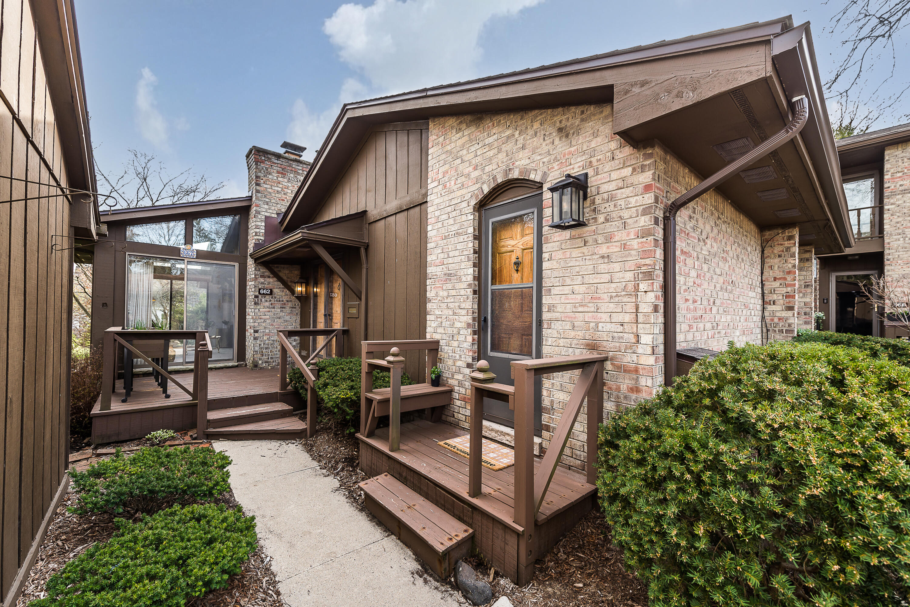 662 Greenhills Drive Property Photo 1