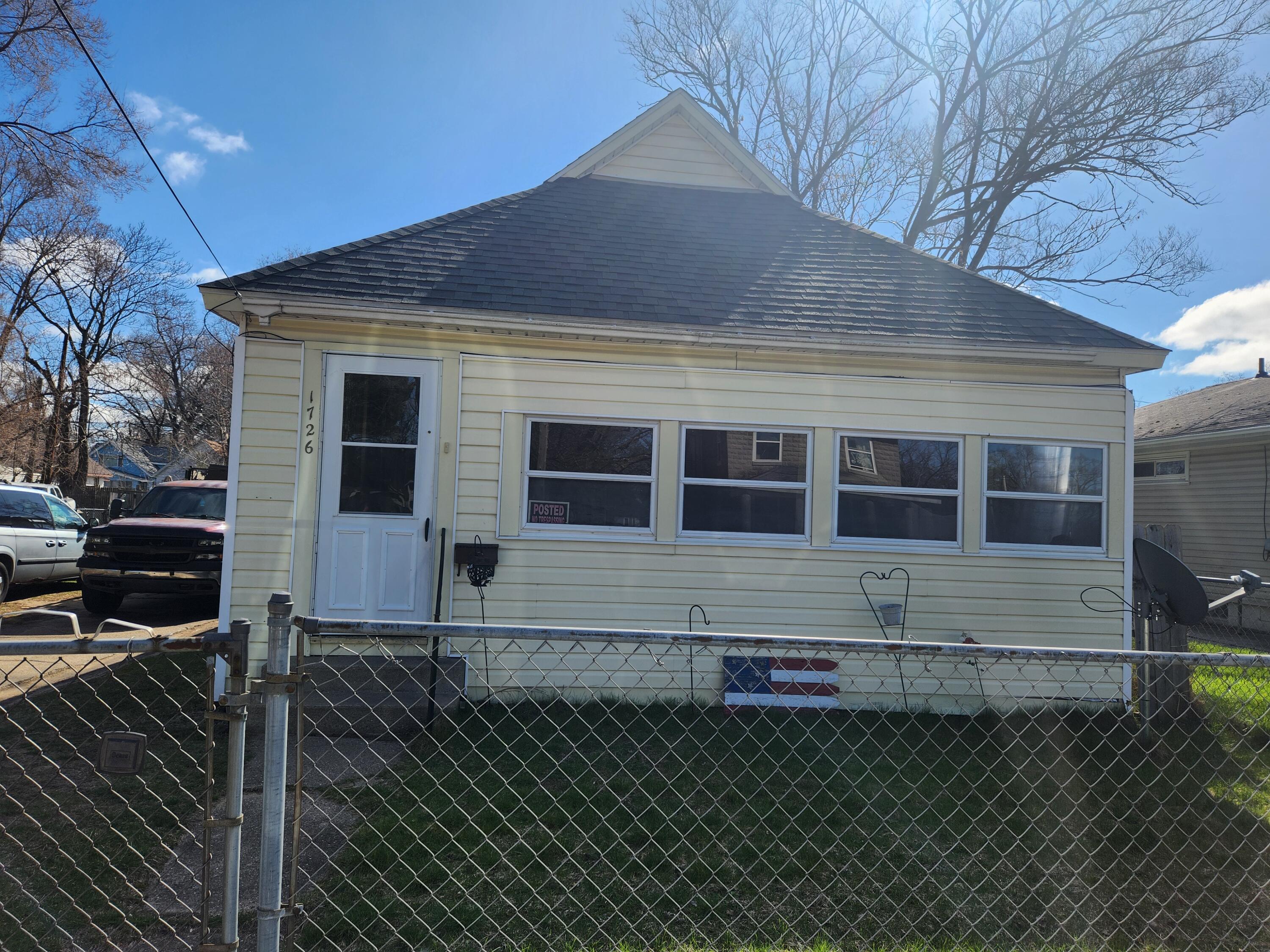 1726 Pine Street Property Photo